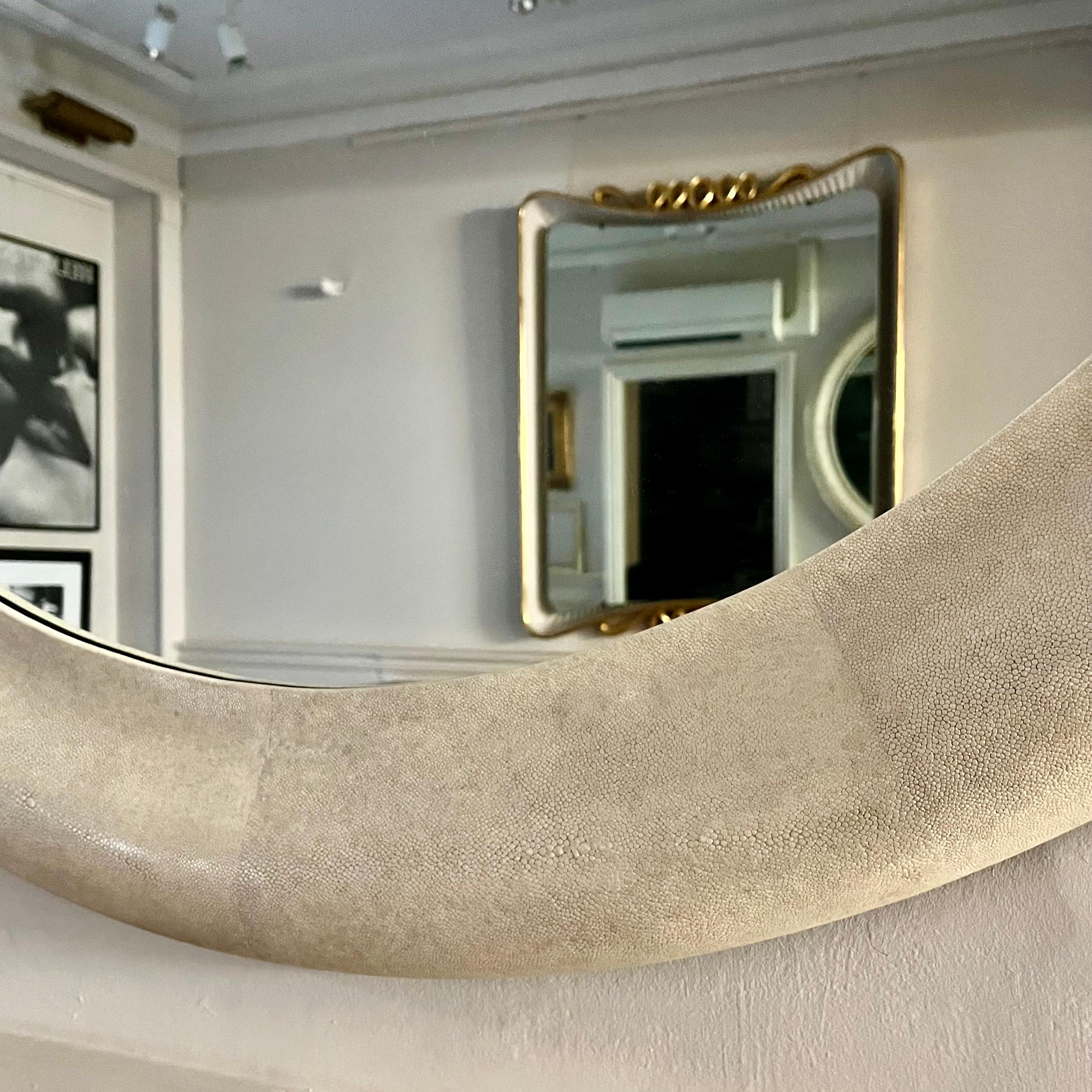 French 1980s Large Circular Shagreen Mirror For Sale 3