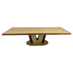 Table Art déco italienne en parchemin et érable sculpté, années 1930