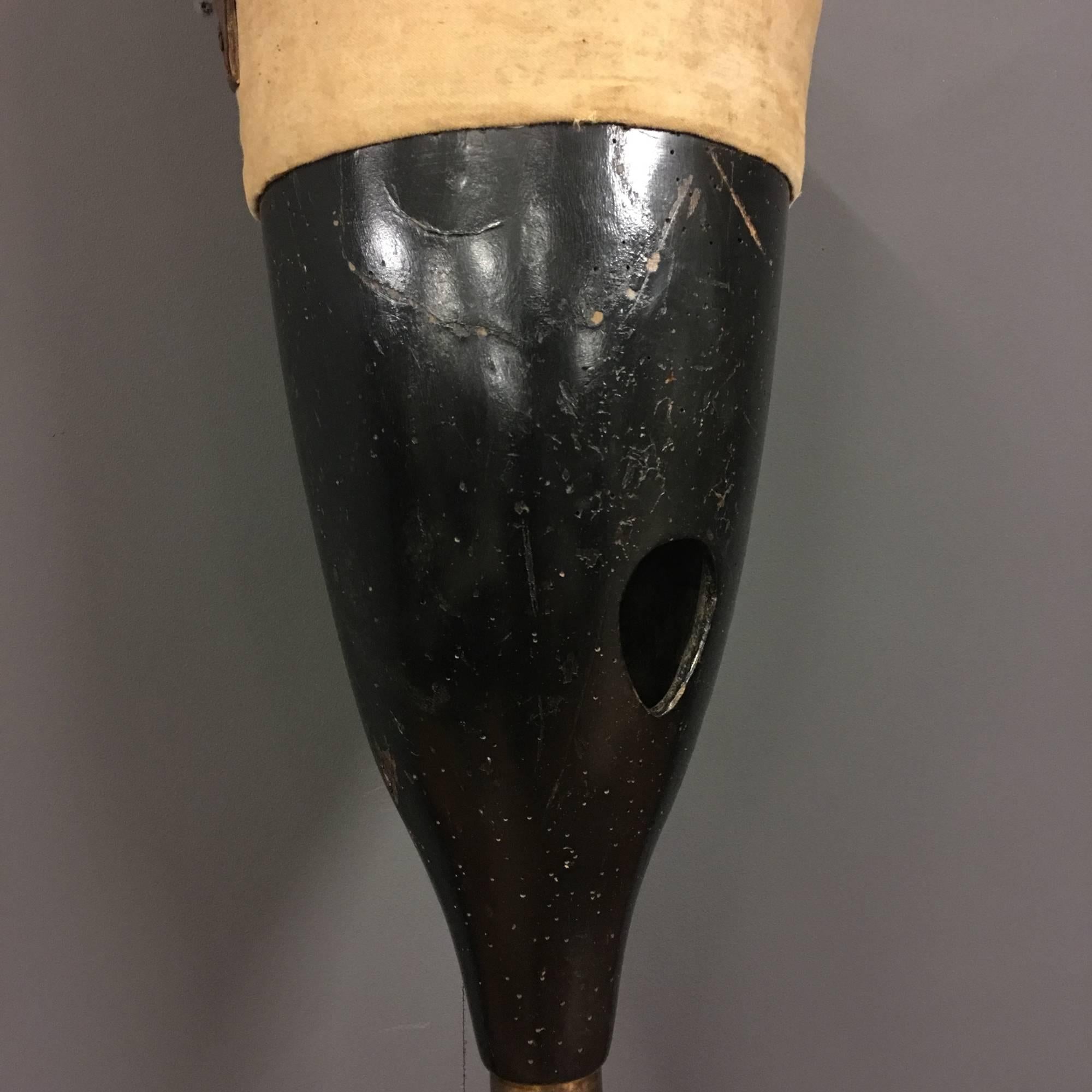 French Antique Wooden Prosthetic Leg, Late 19th Century For Sale 3