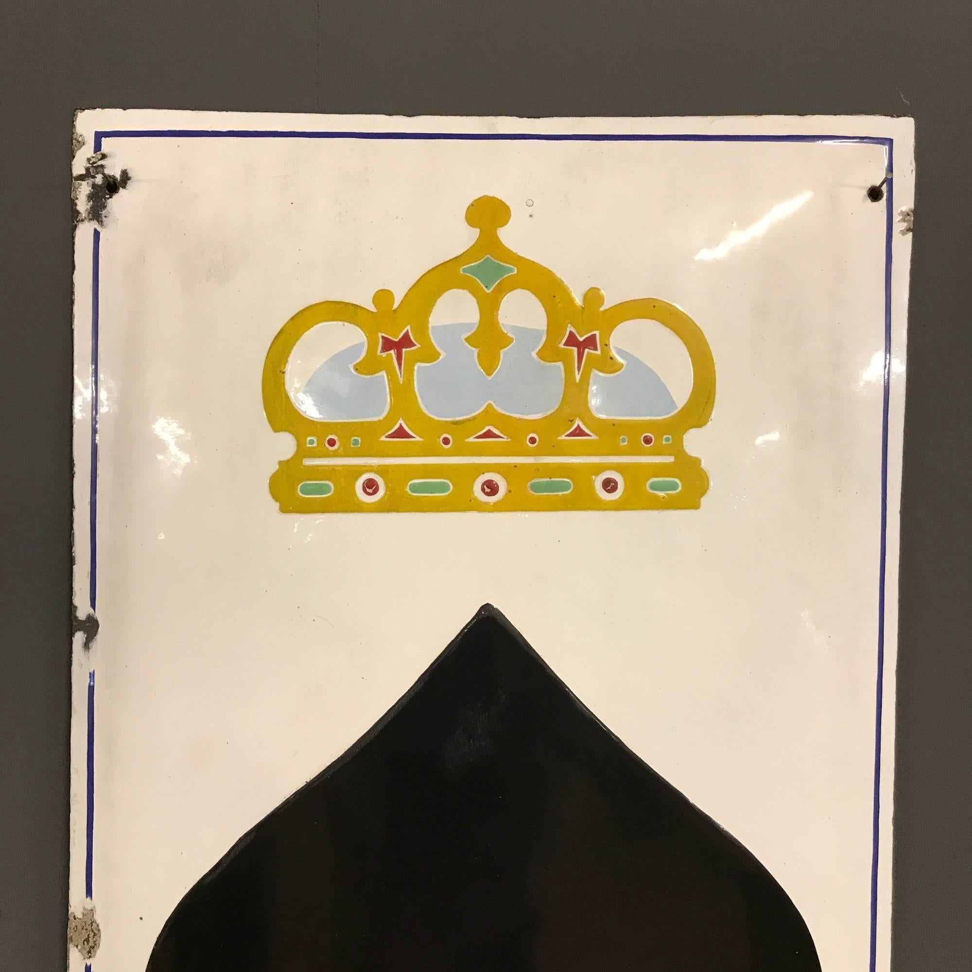 Pair of Big Enamel King of Spades Poker Signs In Good Condition For Sale In Ulft, Gelderland