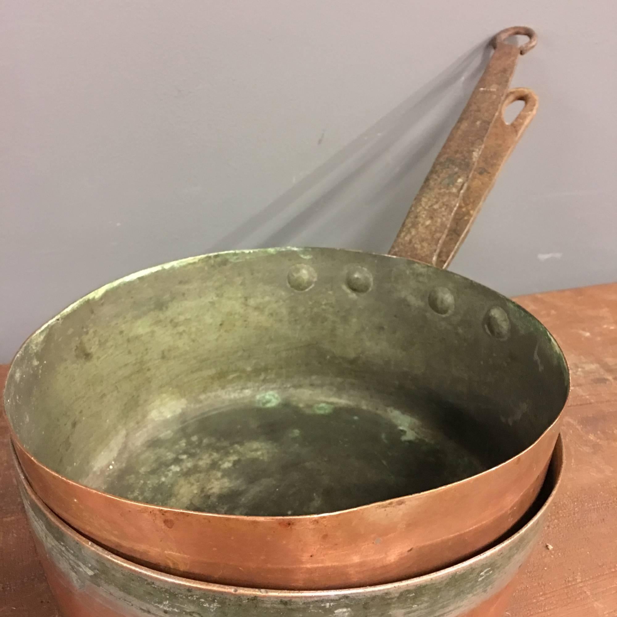 Antique Copper Pans Set of Two In Good Condition In Ulft, Gelderland