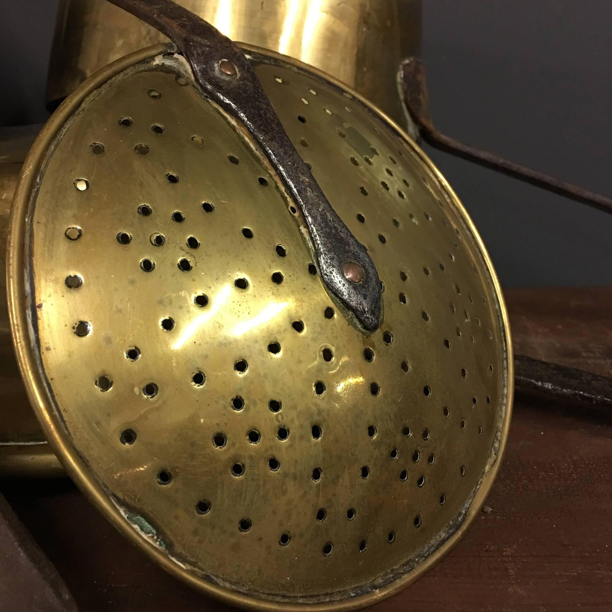 Antique Yellow Copper Pans, Set of Five For Sale 1