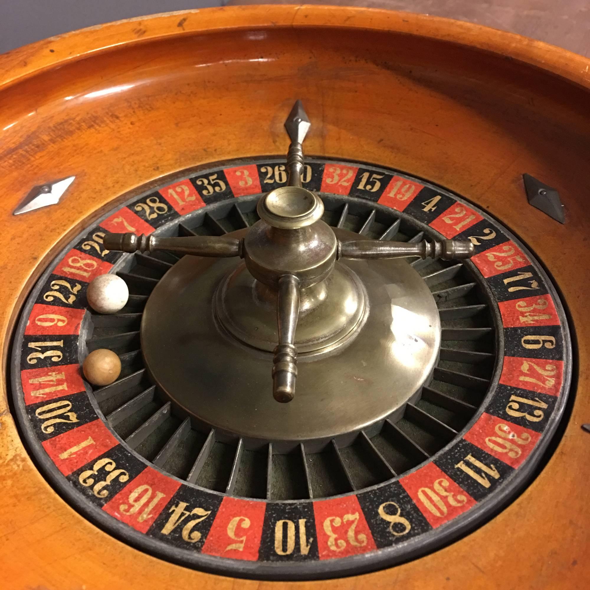 Vintage Table Roulette Game at 1stDibs