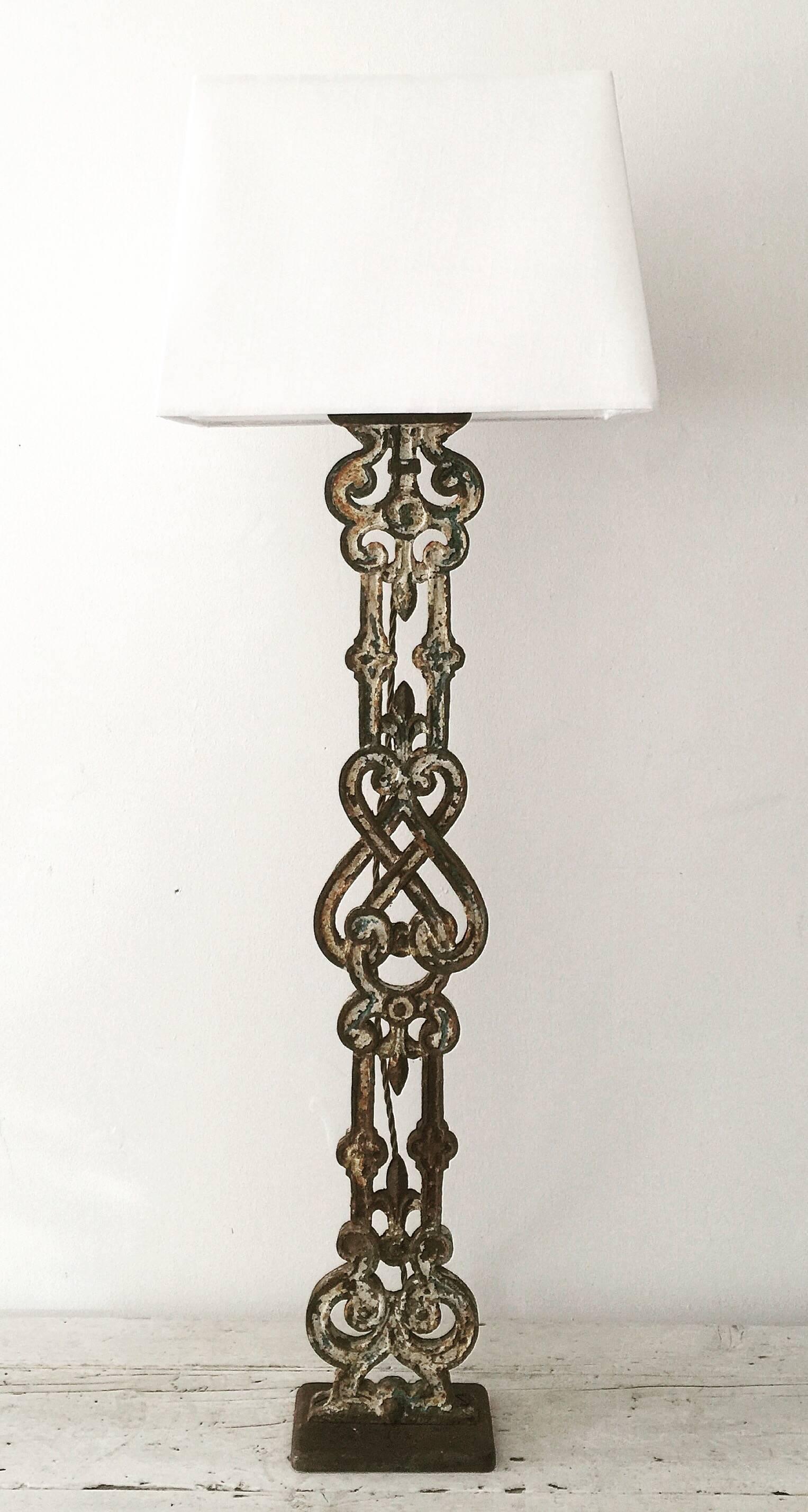 Large 19th Century Cast Iron Balustrade Table Lamp with Original Paint In Good Condition In Hartlepool, GB