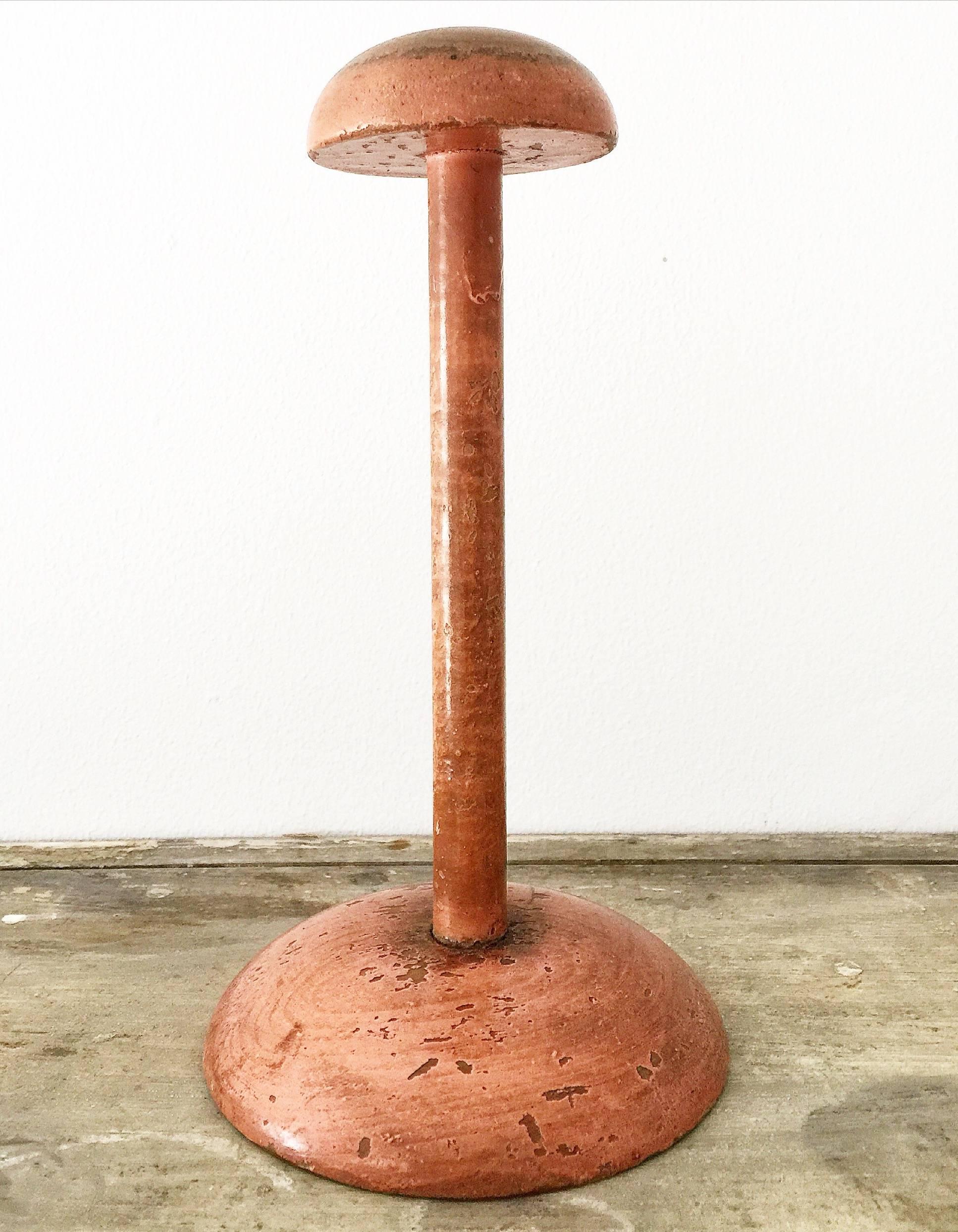 Vintage soft wood hat or wig stand in latter distressed paint.
Measures: Height 21cm,
top dia 7cm,
bottom dia 11cm.