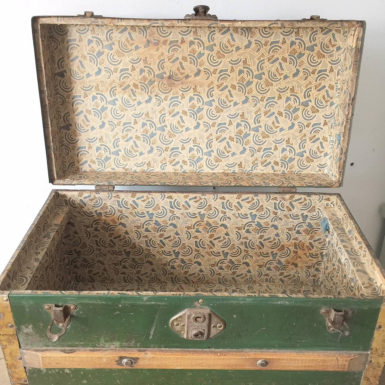 Vintage Antique Miniature Size Steamer Trunk In Good Condition In Hartlepool, GB