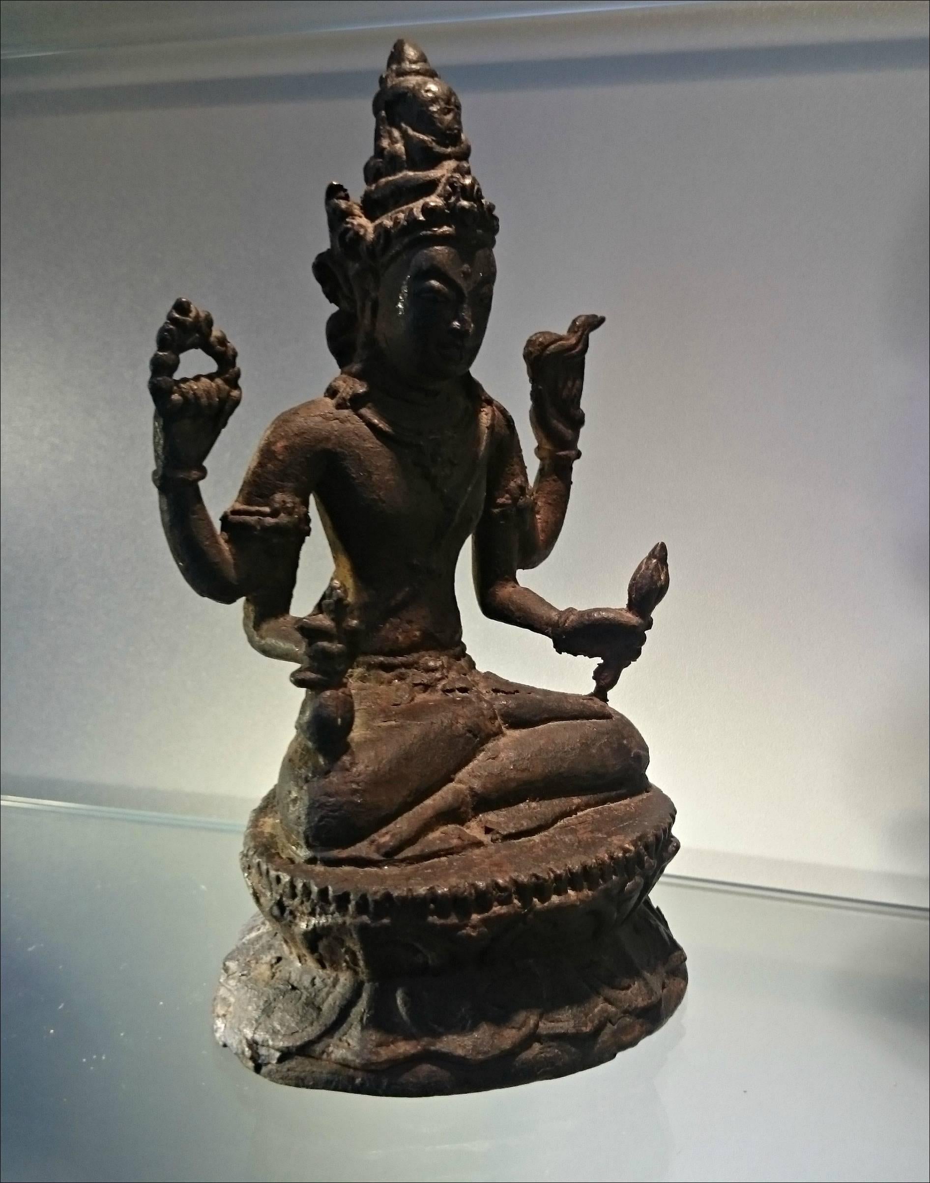 An antique 19th Century Statue of Lord Shiva  For Sale 3