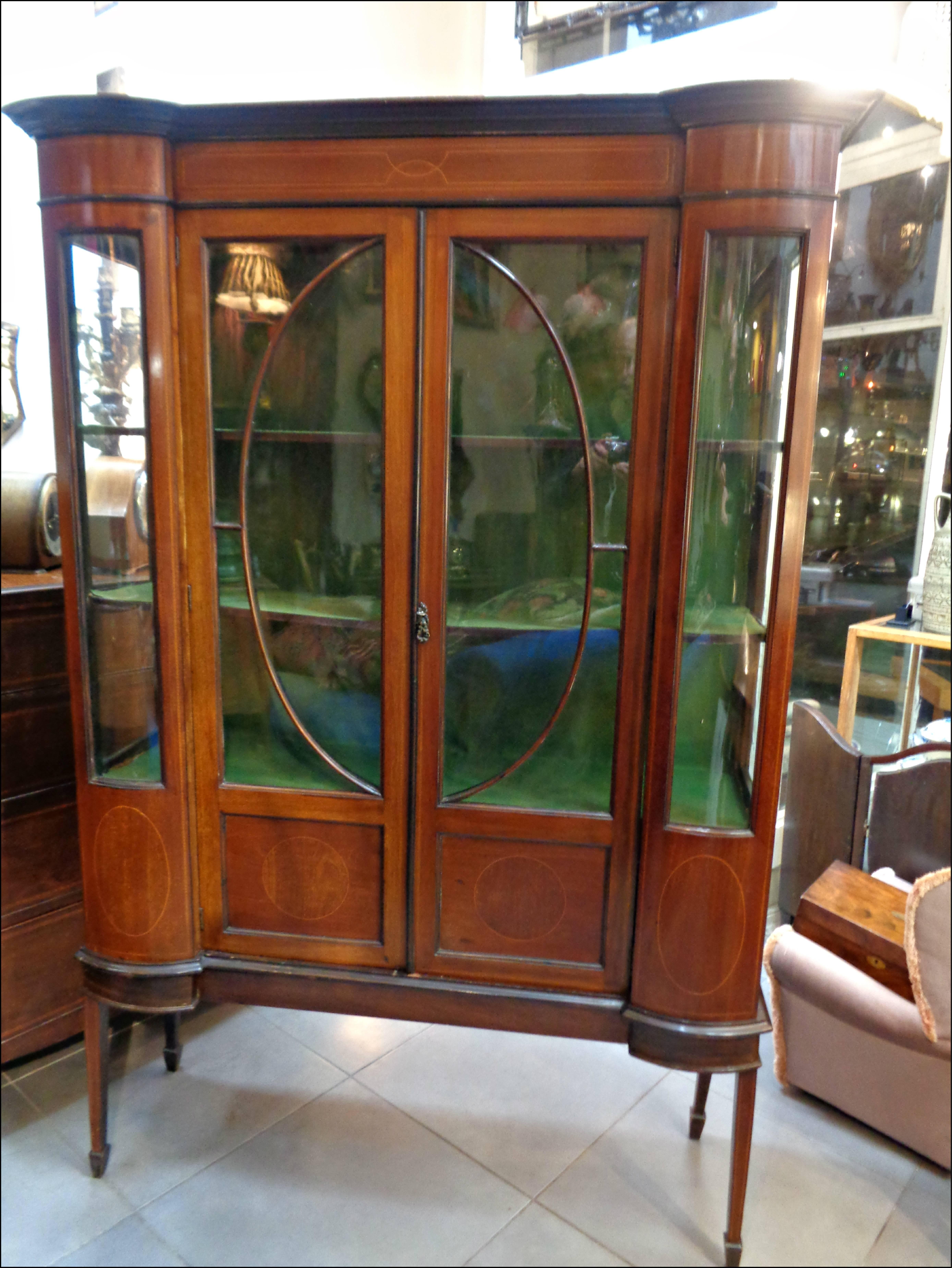 English Edwardian Display Cabinet For Sale 4