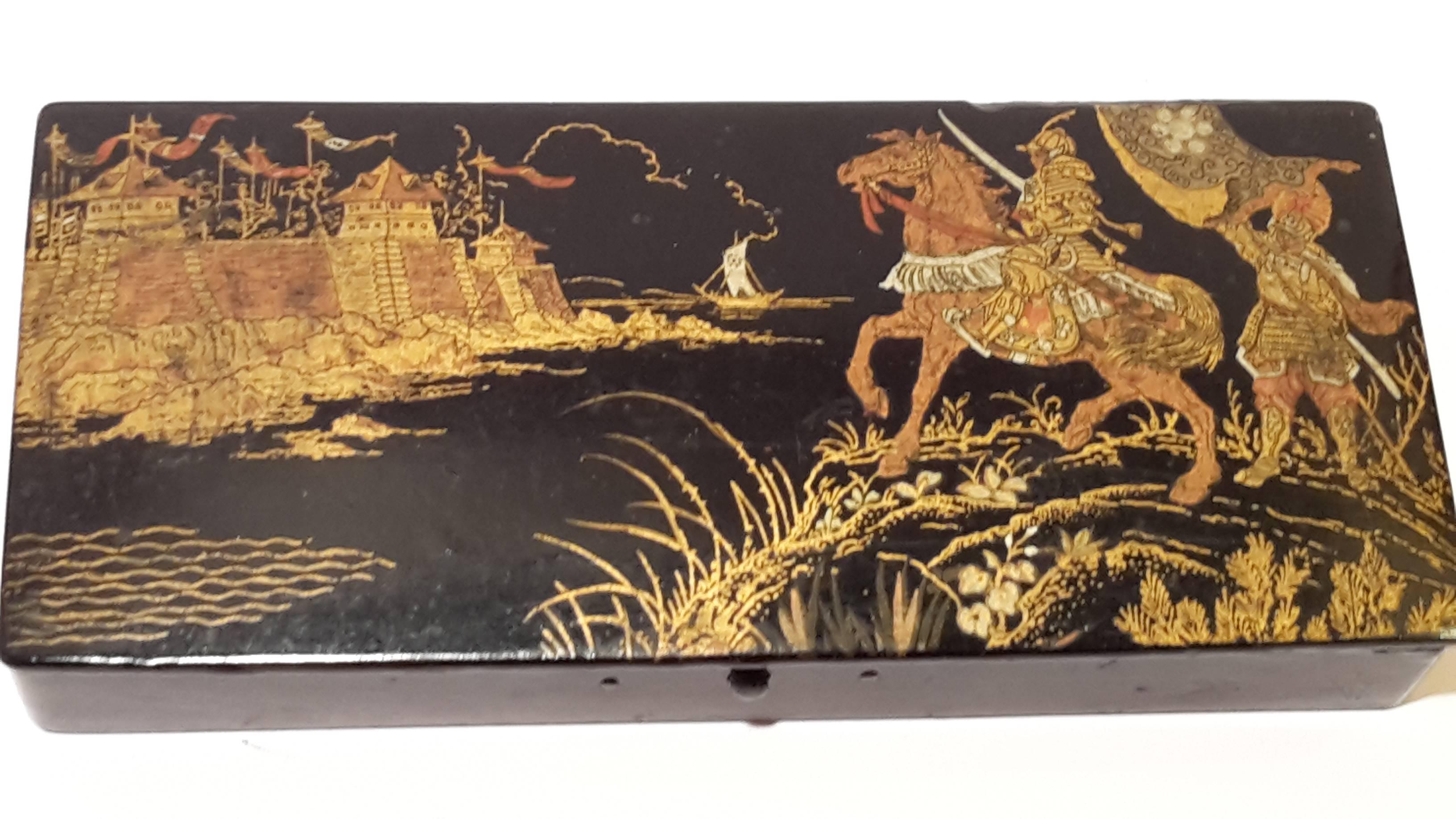 French Chinoiserie Nibs Box Depicting a Battle For Sale