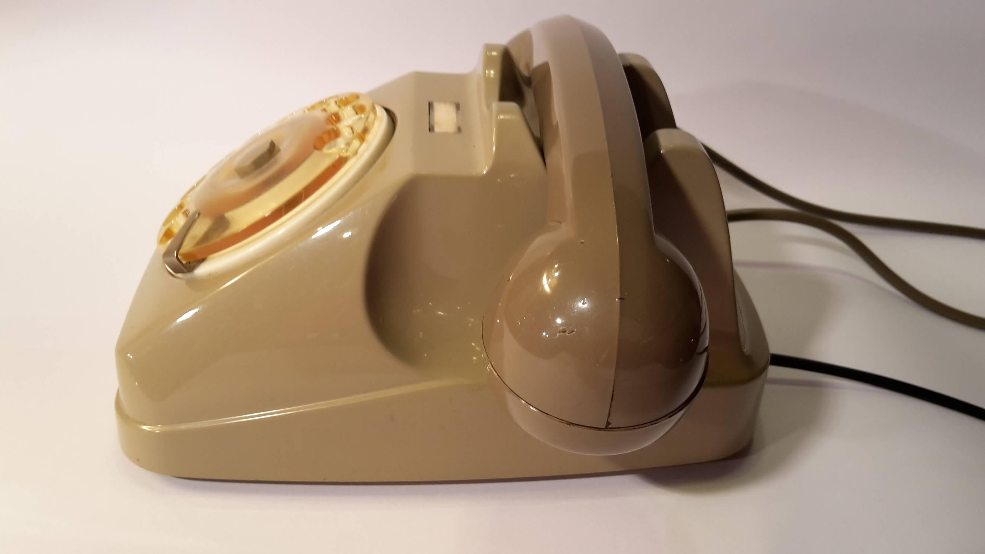 Grey Italian Bakelite Phone 1970s, Italy, Working 3