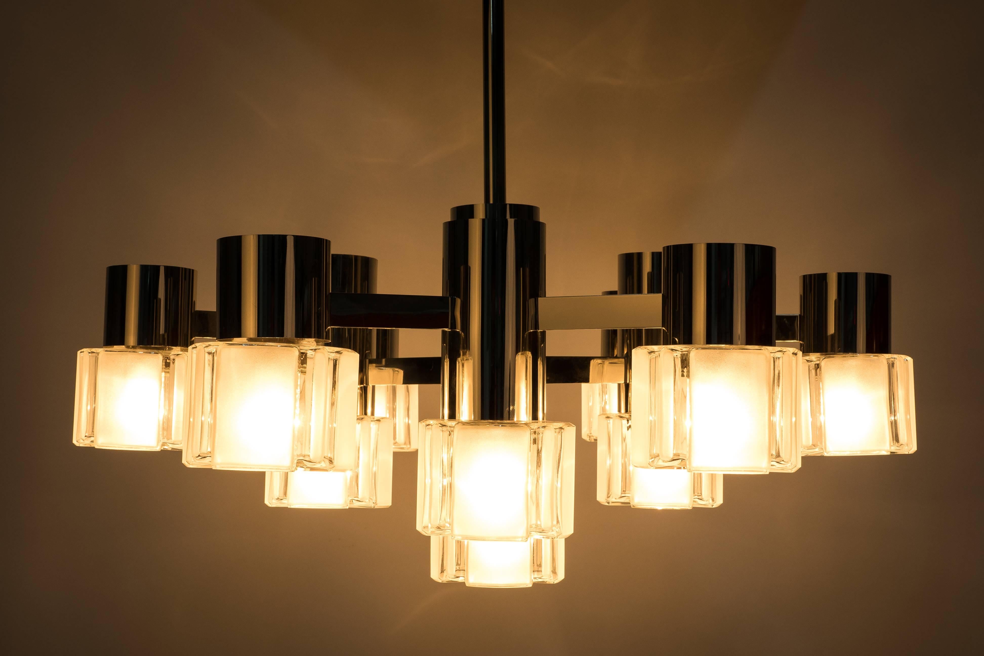 Molded Luxe Mid-Century Cubist Chandelier by Sciolari For Sale
