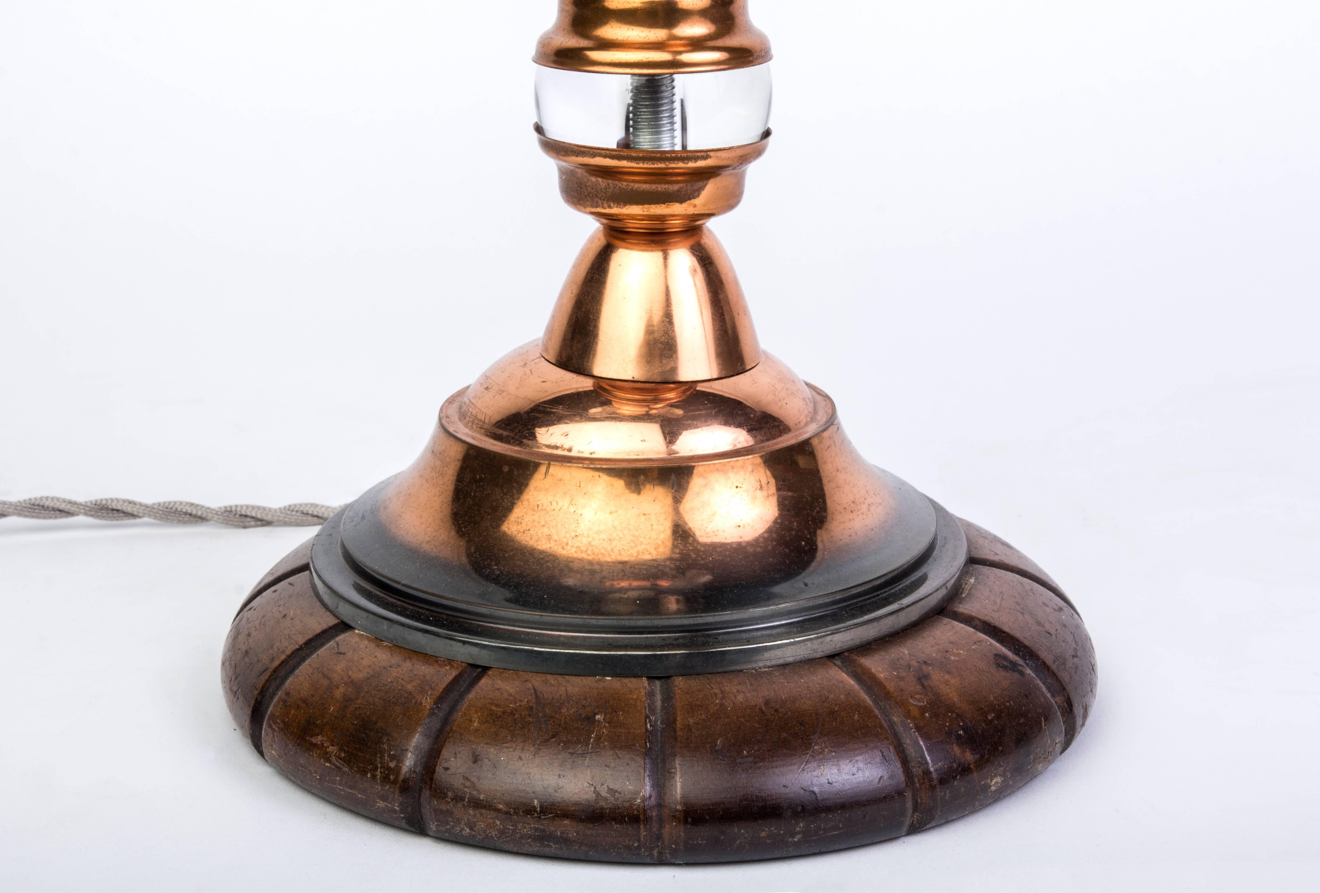 Chic Copper and Glass Art Deco Urn Lamp In Good Condition In Kingston, NY