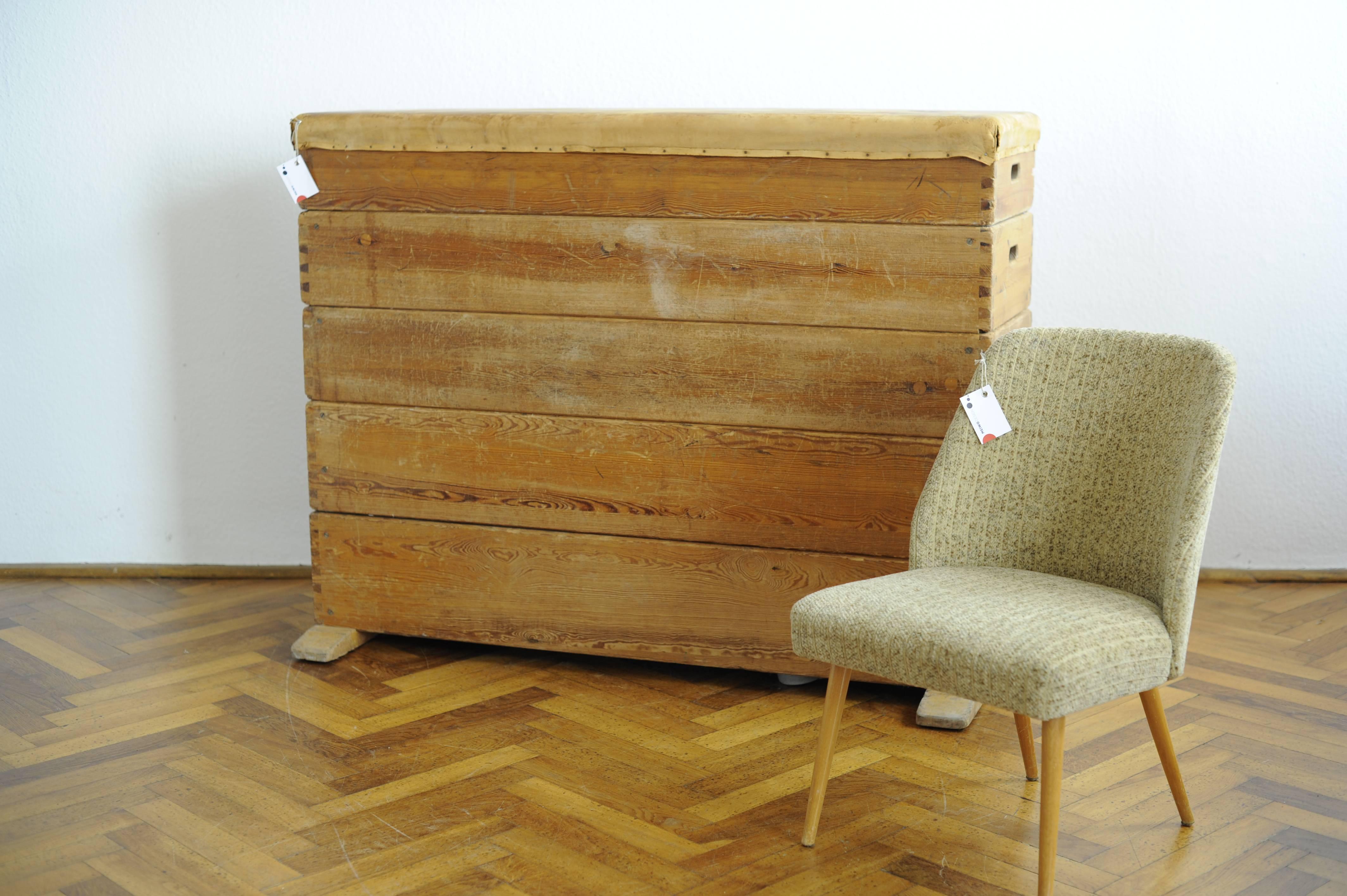 Vintage Mid-Century Leather Pommel Gym Bench High Board Bar Counter, 1950s-1960s In Good Condition For Sale In Auerbach, Saxony