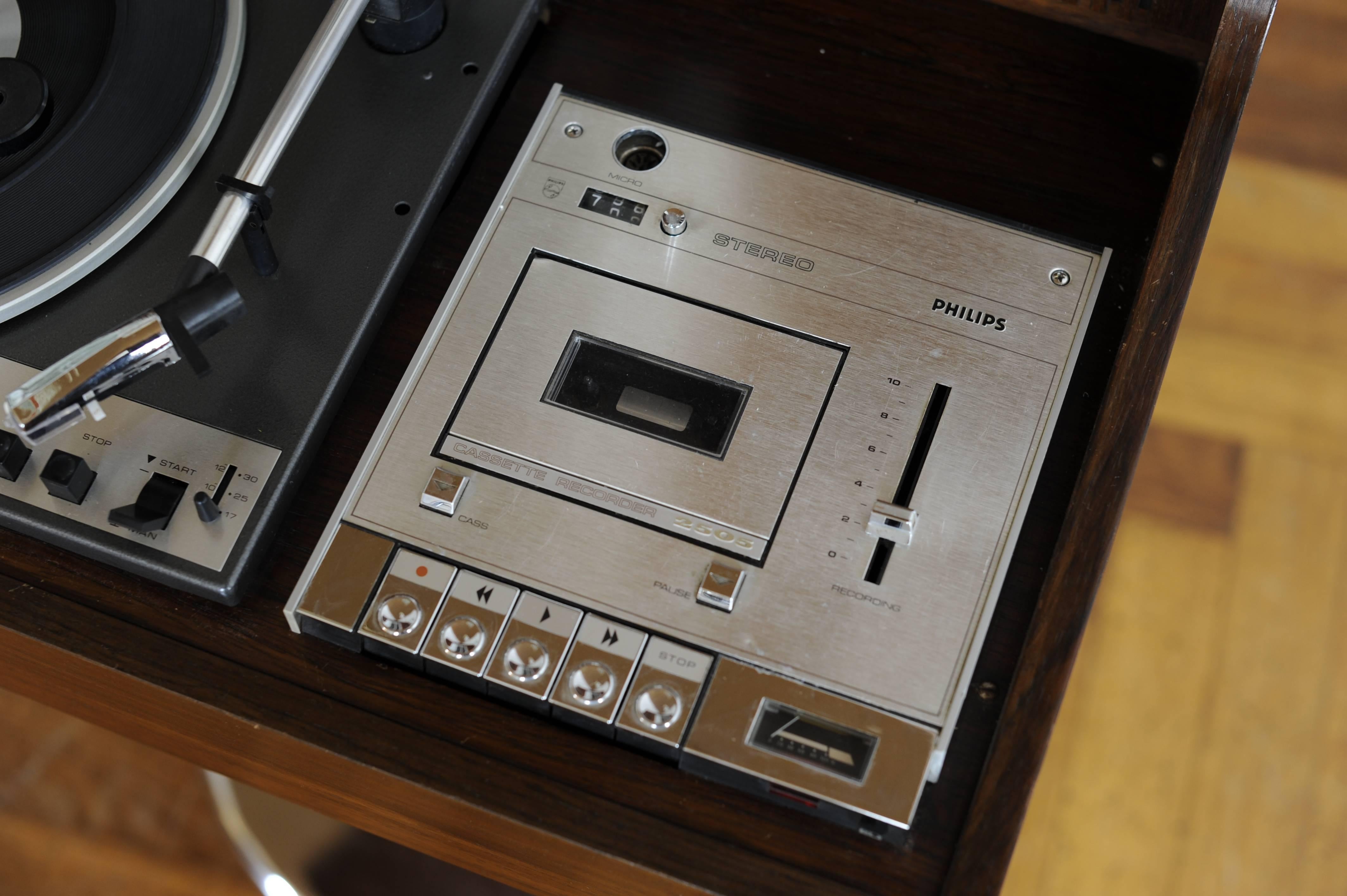 20th Century Grundig Luxus Rosita Music Stand Record Player & Radio Philips Hifi System 1970s