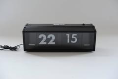 Big Pragotron Flip Clock Wall Mount Loft Vintage