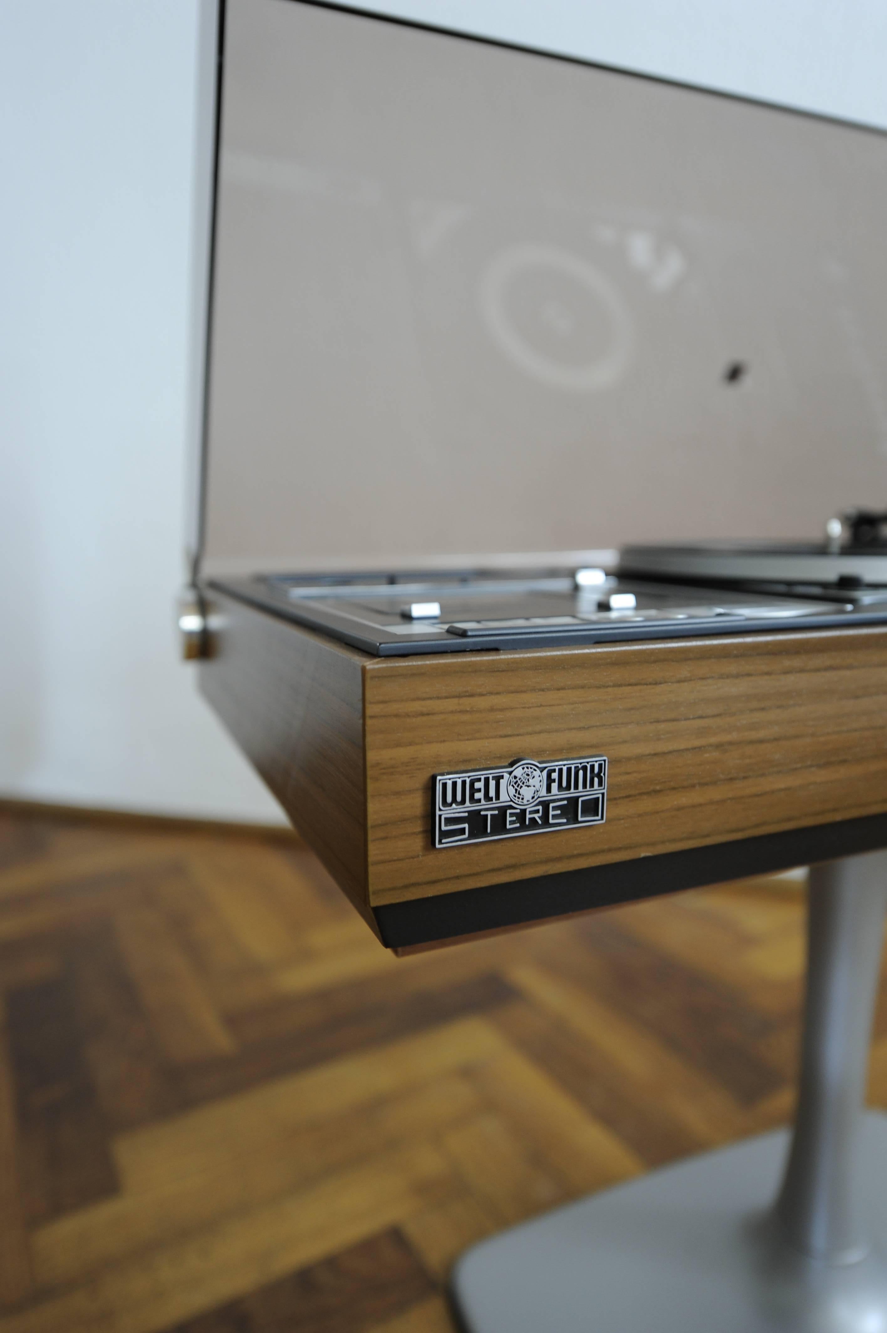 German 1960s-1970s Teak Weltfunk Rosita Dual 1222 Design Record Player Radio Turntable