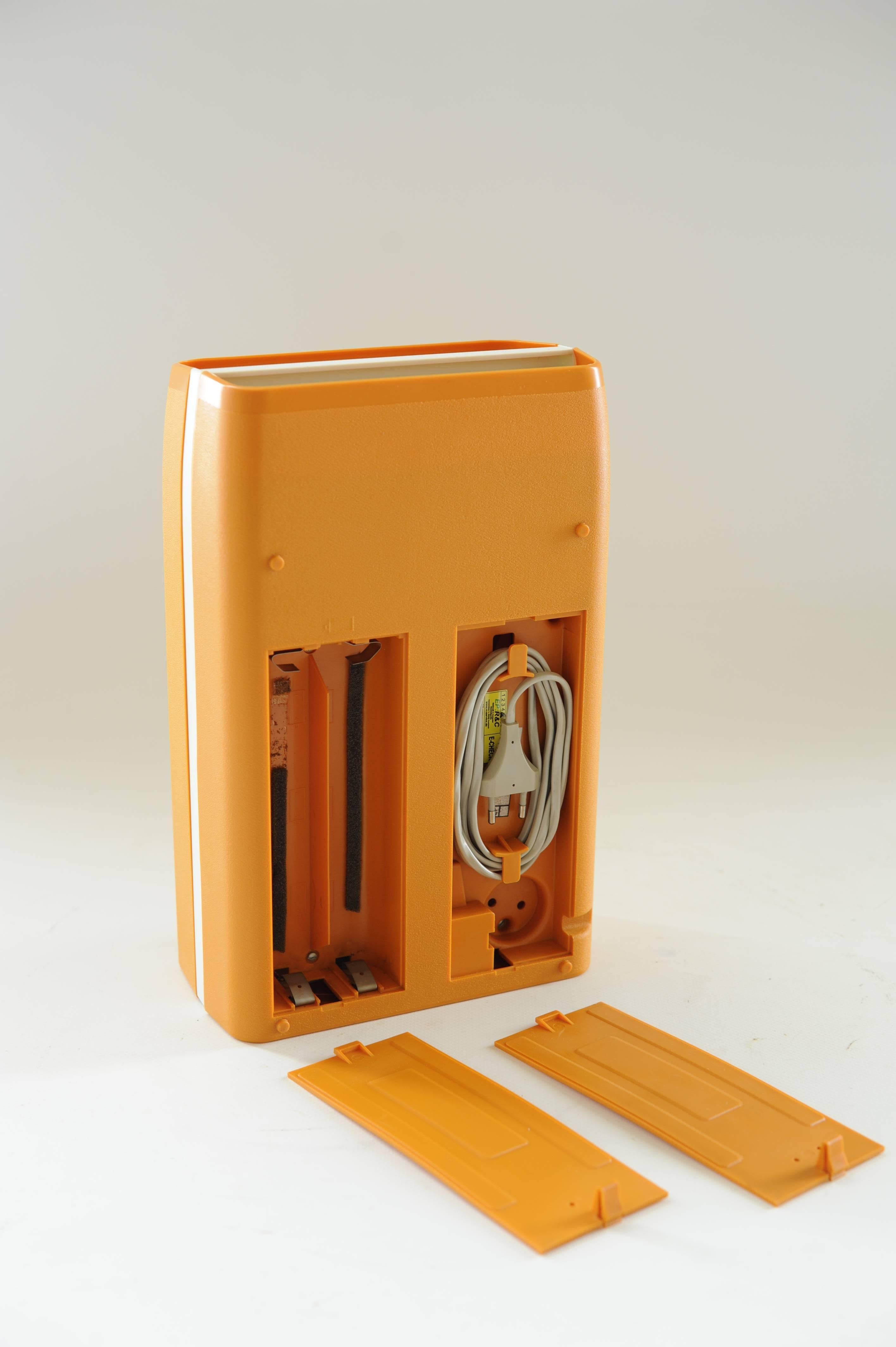 Vintage Serviced Philips 113 Orange Portable Record Player Design Turn Table In Excellent Condition In Auerbach, Saxony