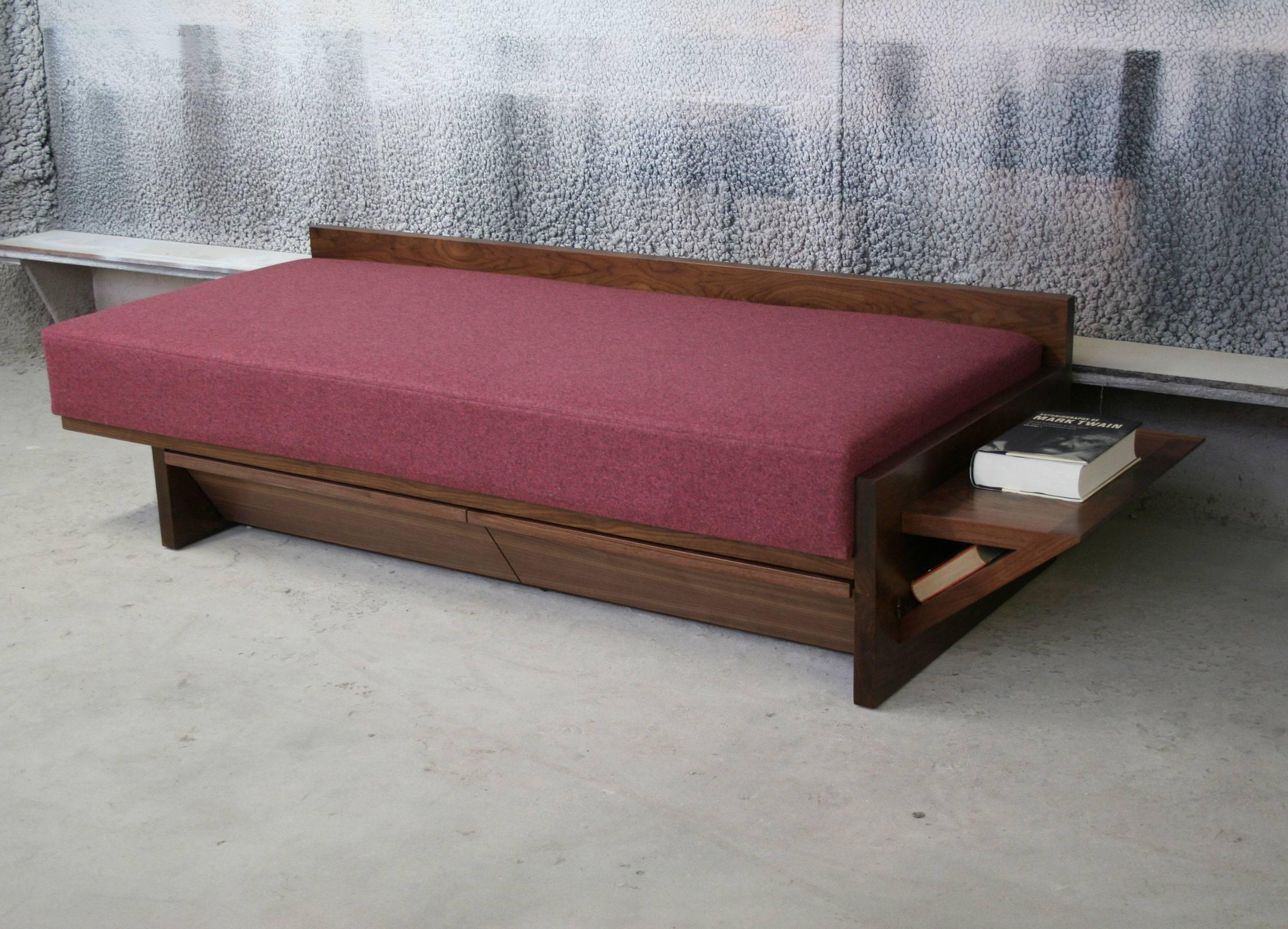 American Shimna Lagan Daybed with Hidden Storage Drawers For Sale