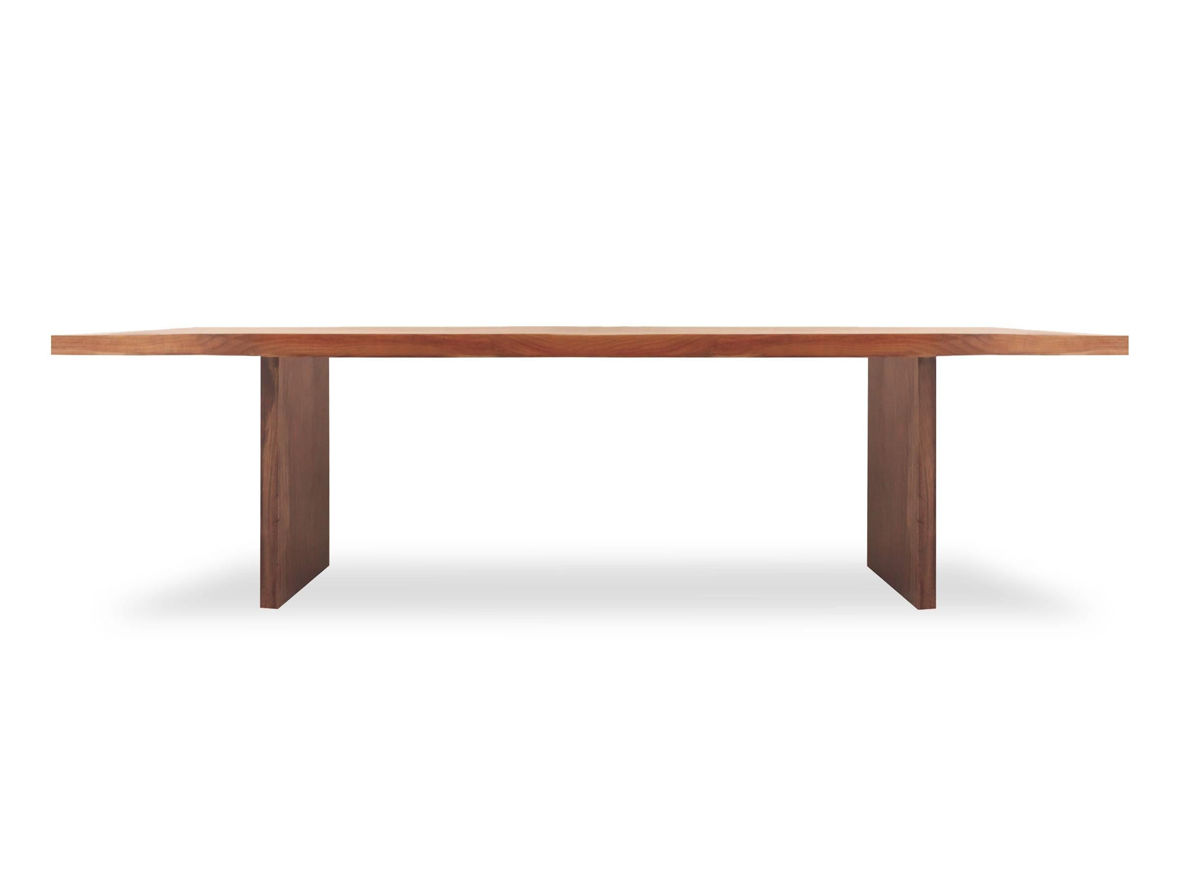 Shimna Hardwood Black Walnut Communal Farmhouse Table (Organische Moderne) im Angebot