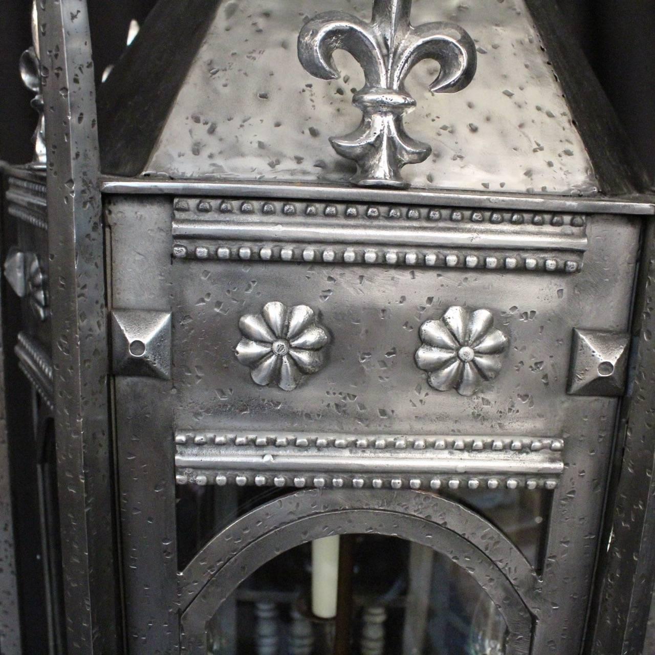 English Triple Light Gothic Antique Lantern In Excellent Condition In Chester, GB