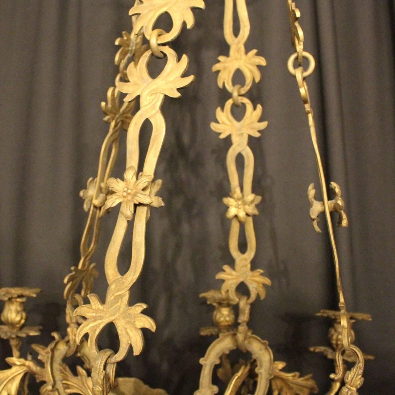 French Gilded Bronze Eight-Light Candle Chandelier 3