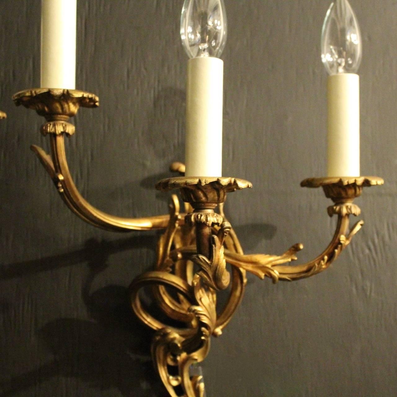Rococo French 19th Century Pair of Gilded Antique Wall Lights