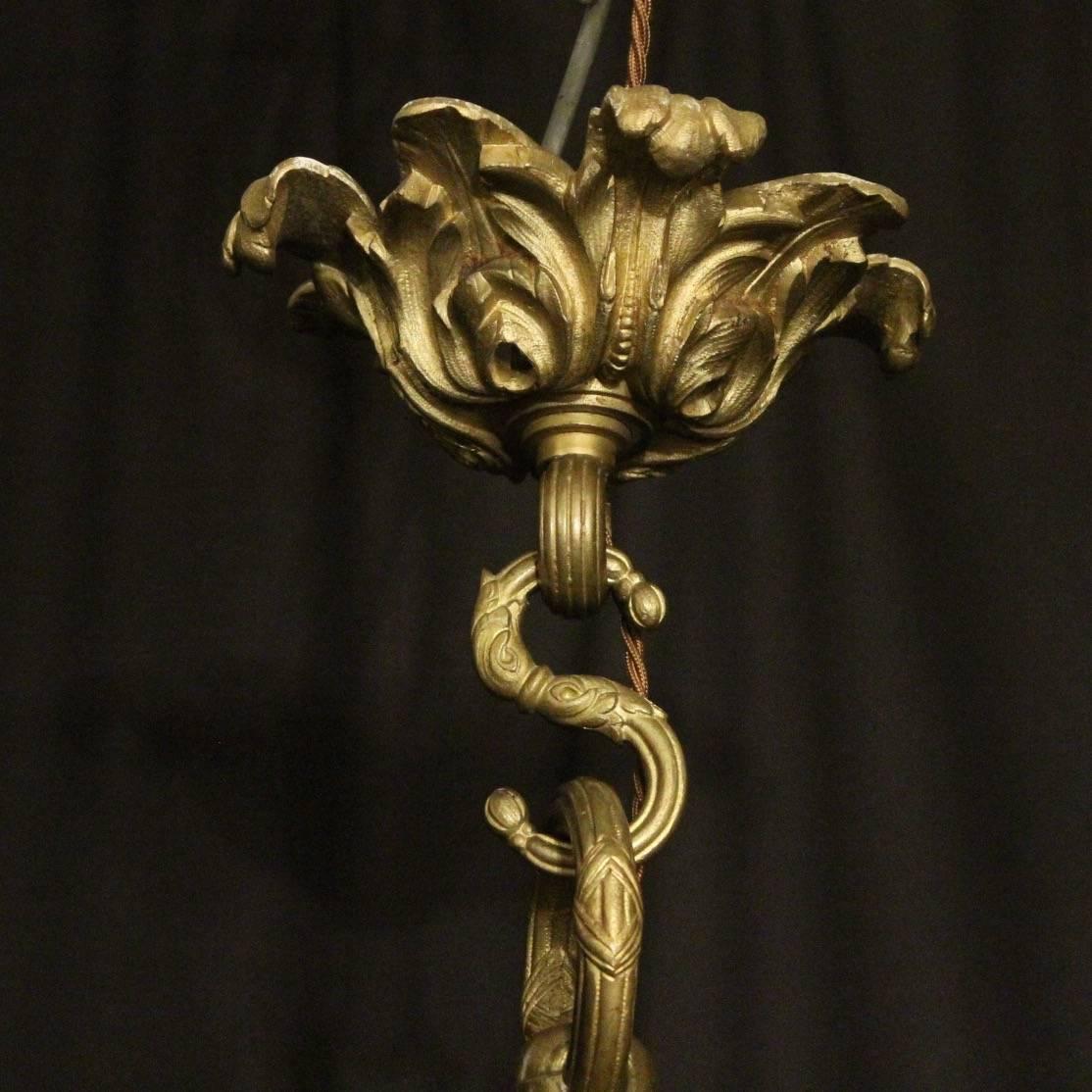 French 19th Century Gilded Bronze Six-Light Antique Mazarin Chandelier im Angebot 3