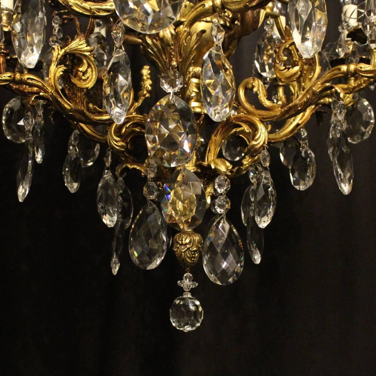 French Gilded Bronze Cherub Twelve-Light Antique Chandelier For Sale 1