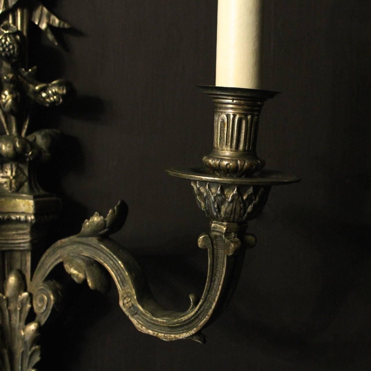 French Pair of Bronze Antique Wall Sconces In Good Condition In Chester, GB