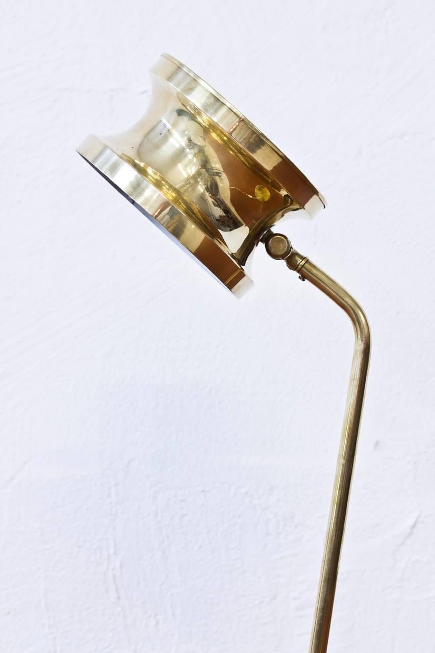 Skandinavische Messing-Tischlampe von Tyringe Konsthantverk aus den 1960er Jahren (Schwedisch) im Angebot