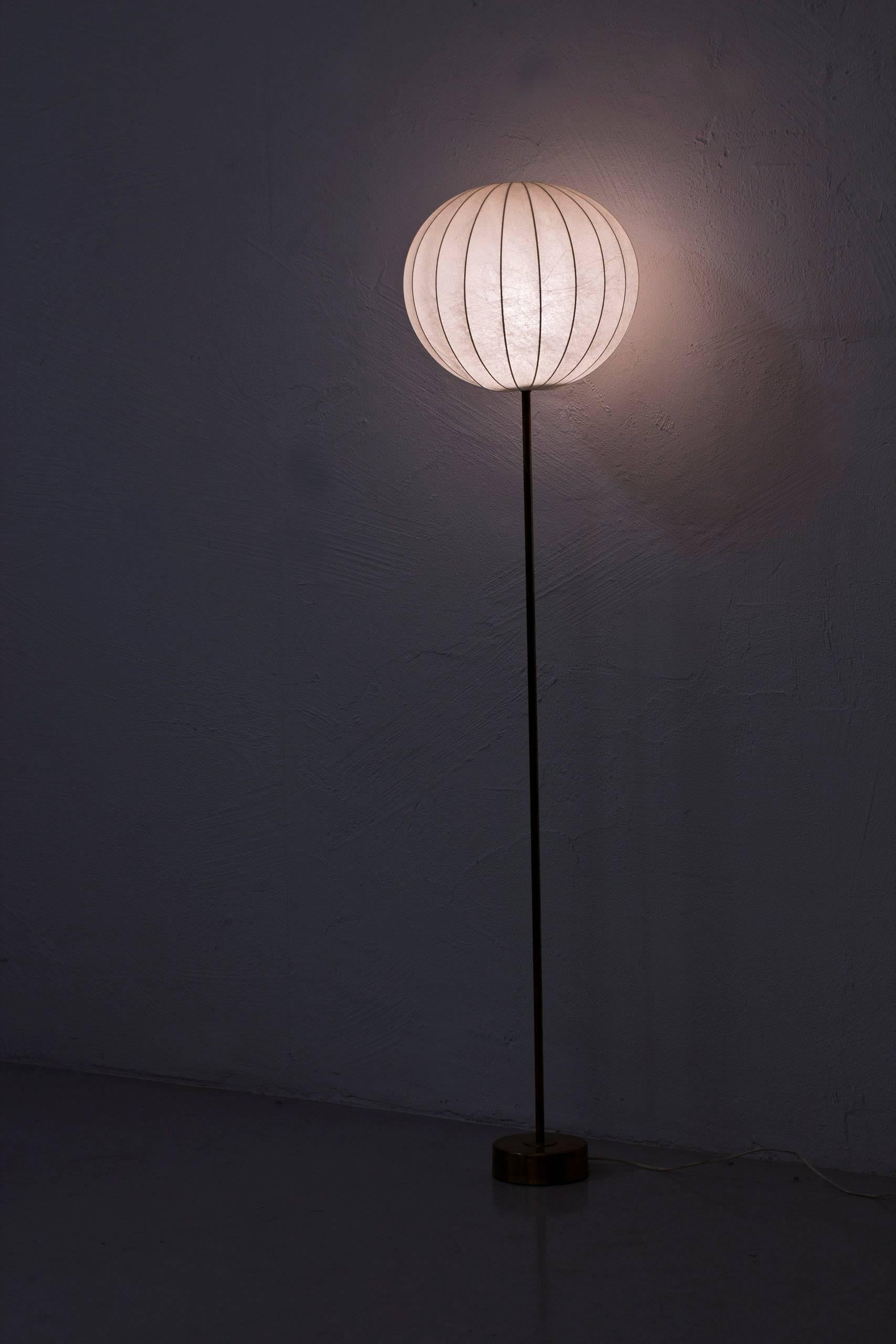 Mid-20th Century 1950s Floor Lamp 563 by Hans Bergstrom