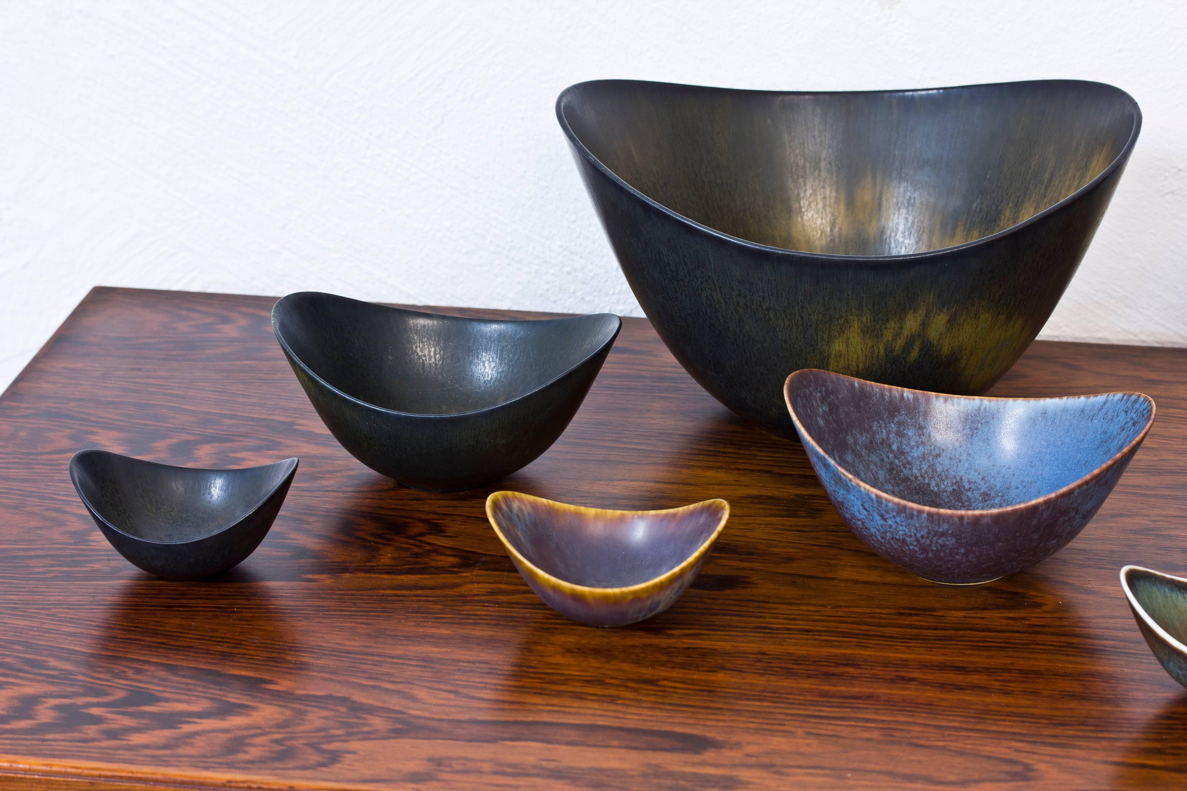 Collection of Ten Bowls by Gunnar Nylund In Excellent Condition In Hägersten, SE