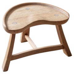 "Sportstugemöbler" pine stool model 522 or "Fjøskrakk" by Ragnvald Krogenæs