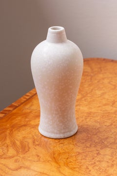 Steingutvase „Eggshell“ von Gunnar Nylund, Rörstrand, 1940er Jahre