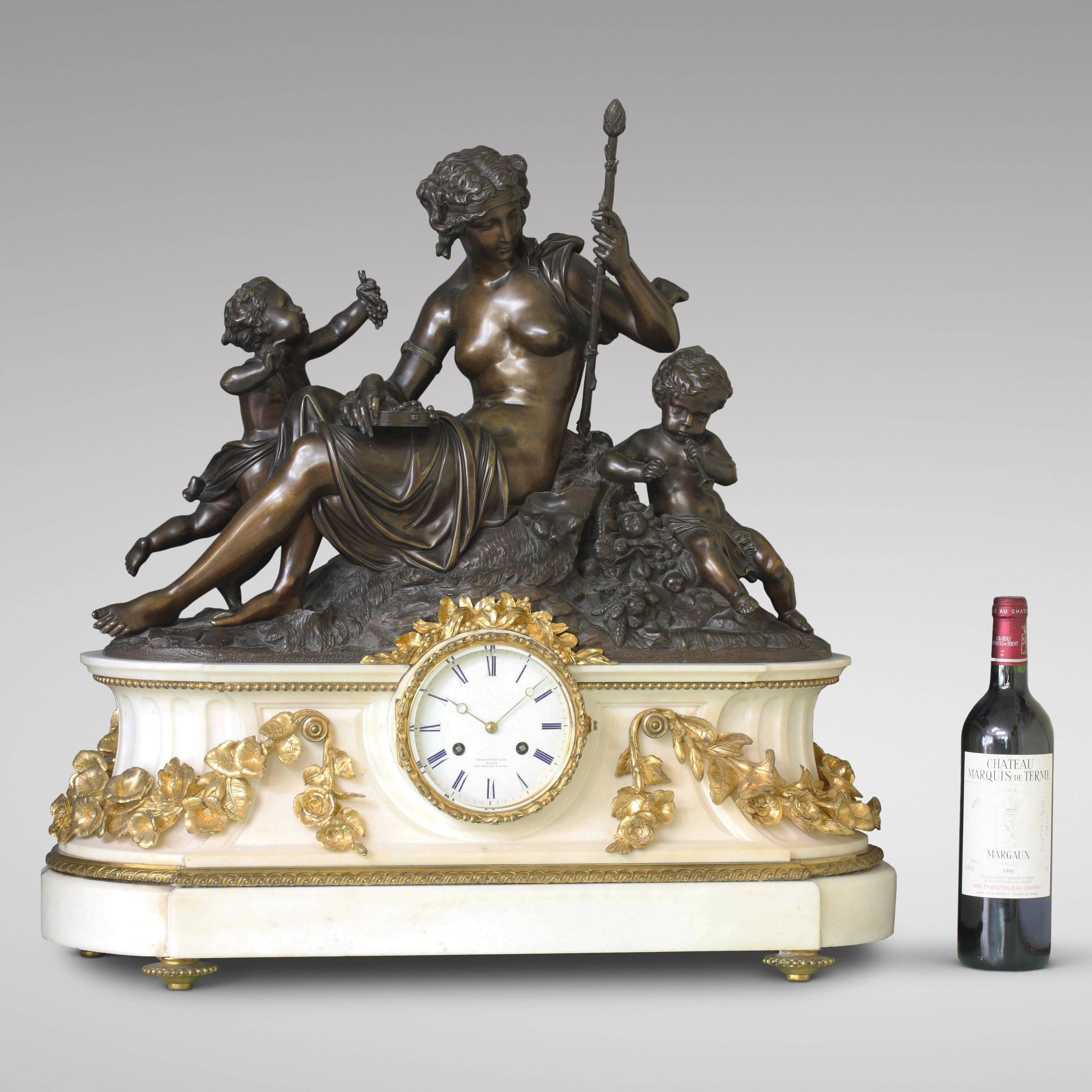 „Allegory of Autumn“, große französische Kaminuhr aus Bronze und Marmor (Spätes 19. Jahrhundert) im Angebot