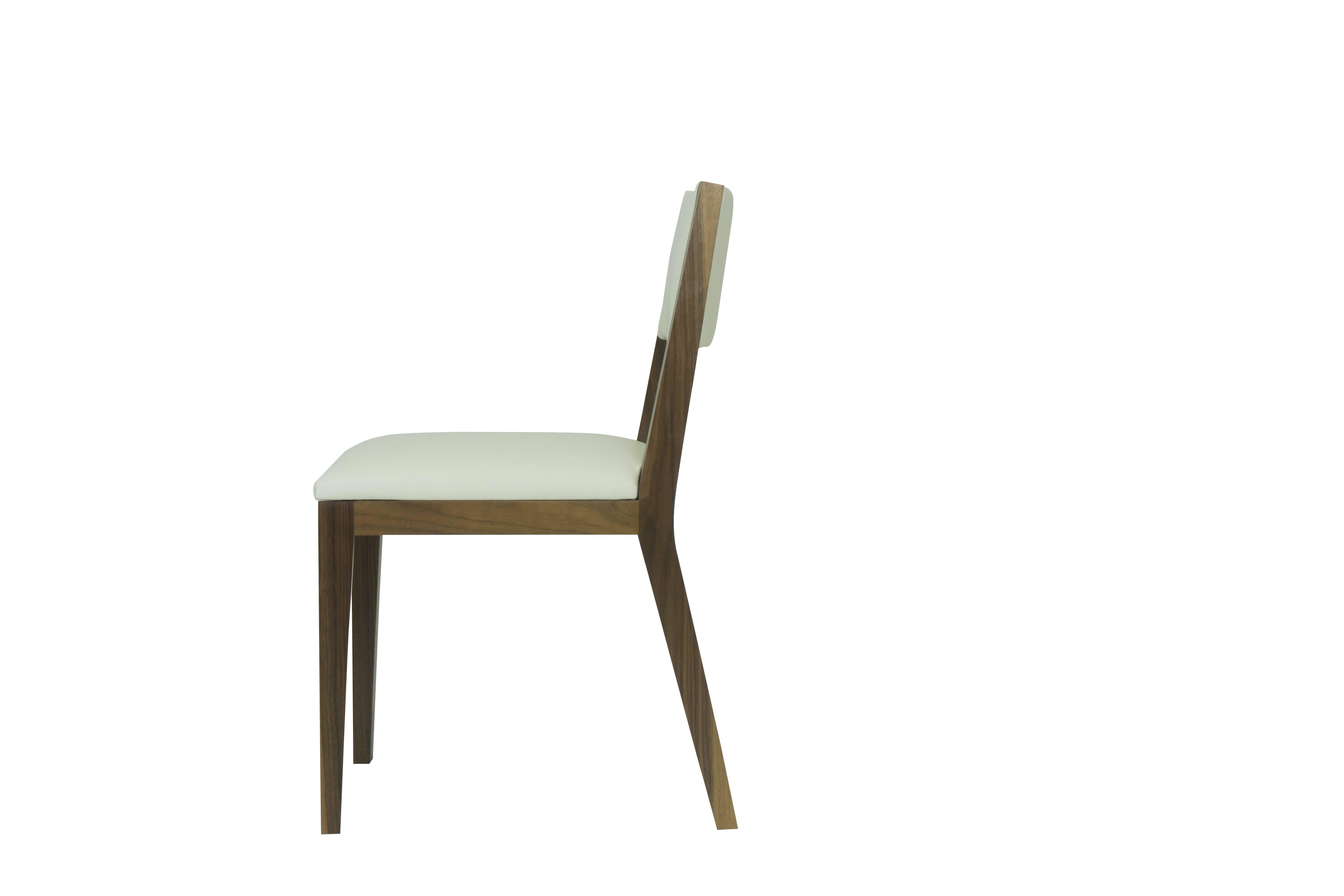 Americano Sedia da pranzo moderna scandinava in noce e pelle color crema in vendita