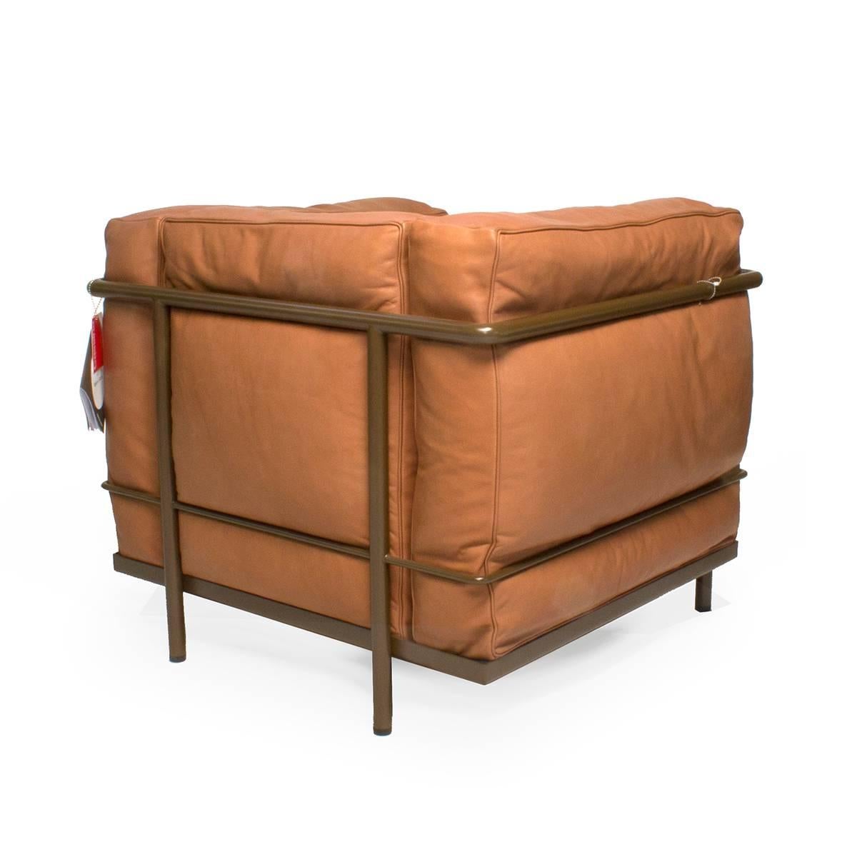Italian Limited Edition Cassina Maison La Roche LC2 Chair by Le Corbusier, Italy Modern