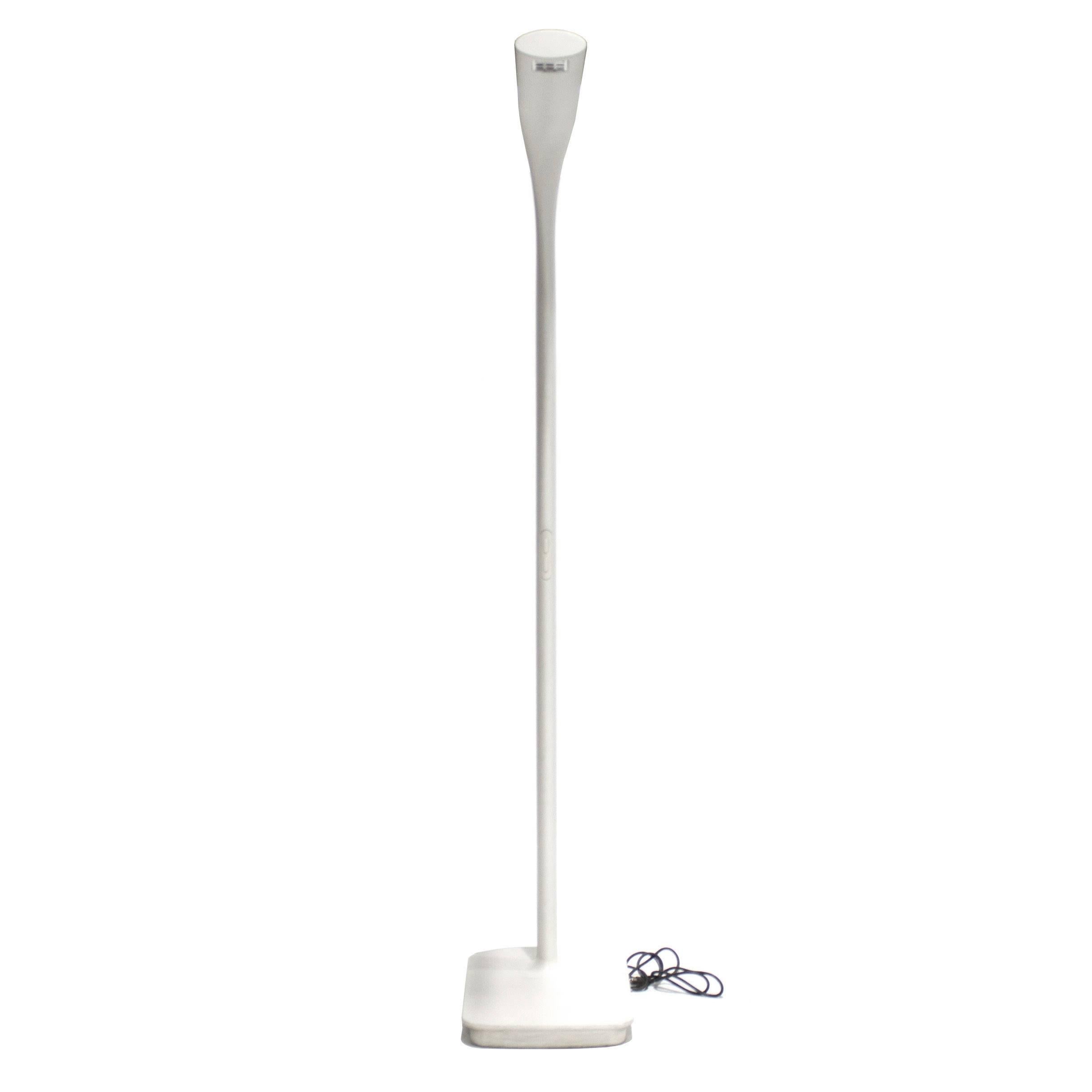Illiria Floor Lamp by Ernesto Gismondi for Artemide, Italy Modern In Good Condition For Sale In Brooklyn, NY