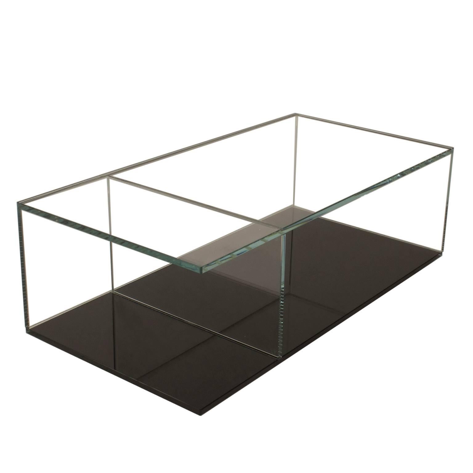 Rectangular low table in tempered transparent extra-clear glass with painted bases. 269 13.