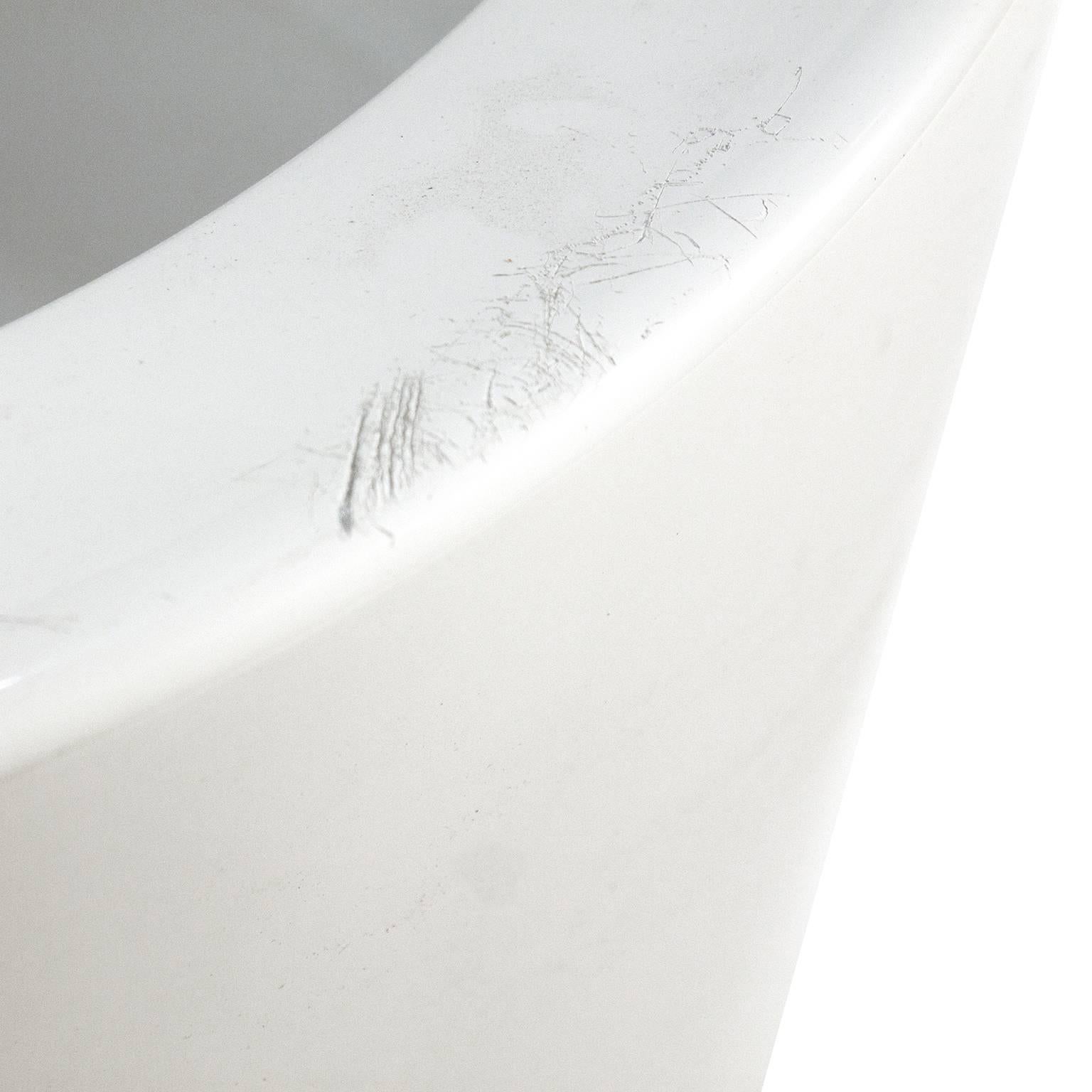 Italian White Shade Ray F2 Floor Lamp by Rodolfo Dordoni for Flos, Italy Modern Light For Sale