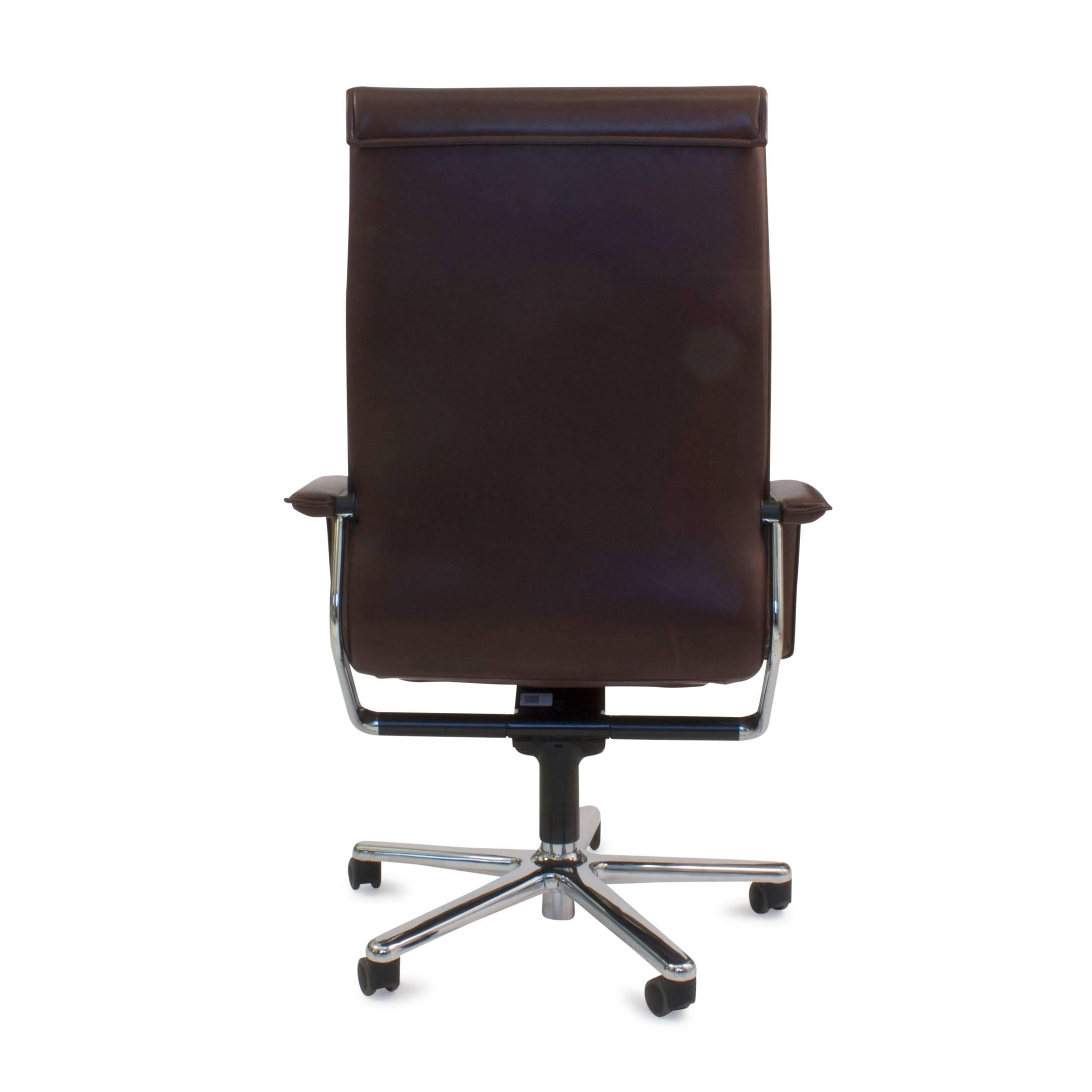 Brown Leather FS 220/92 Executive Office Swivel Task Chair by Wilkhahn In Good Condition In Brooklyn, NY