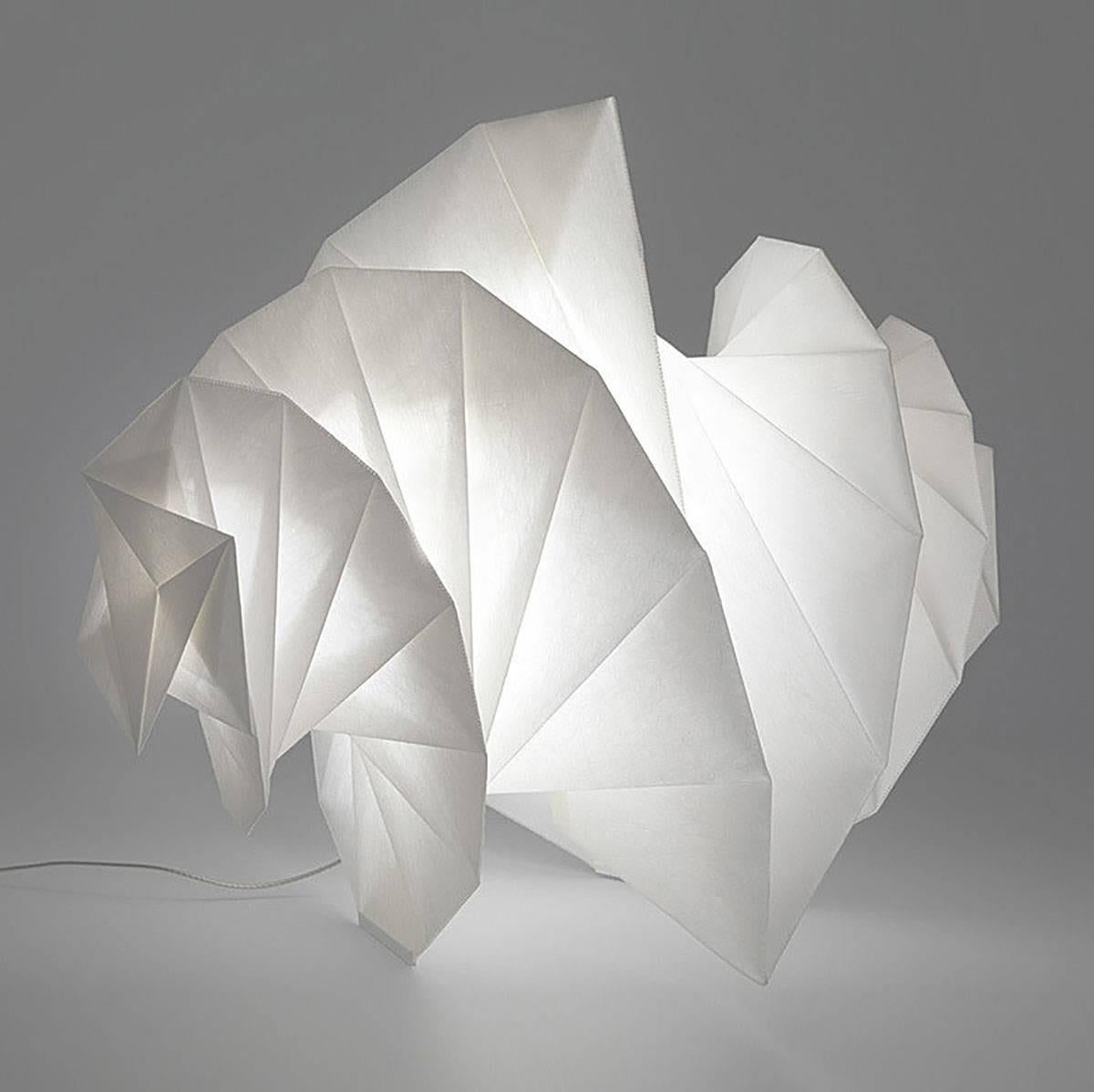 Mendori Table Lamp by Issey Miyake for Artemide, Italy In Good Condition For Sale In Brooklyn, NY