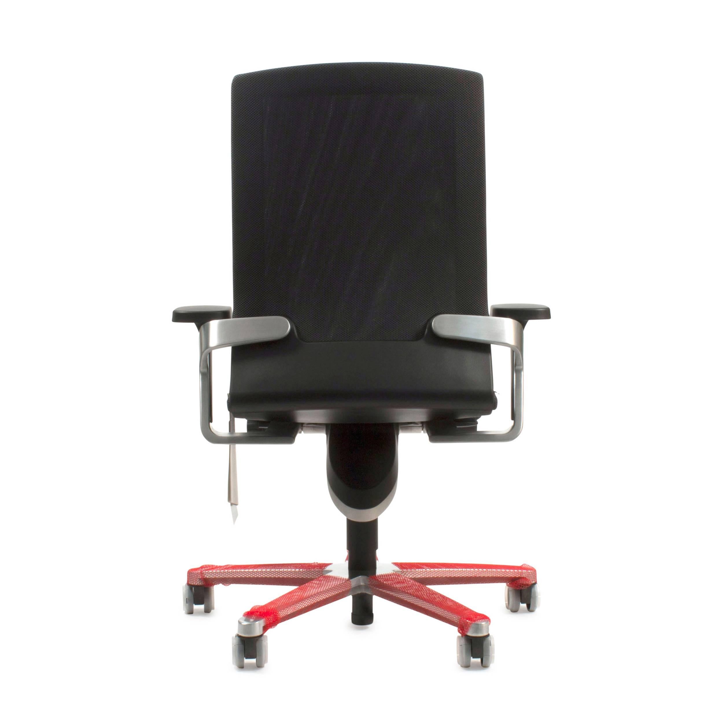 Contemporary Black Mesh on 175/7 Swivel Office Task Chair by Wiege for Wilkhahn, Germany For Sale