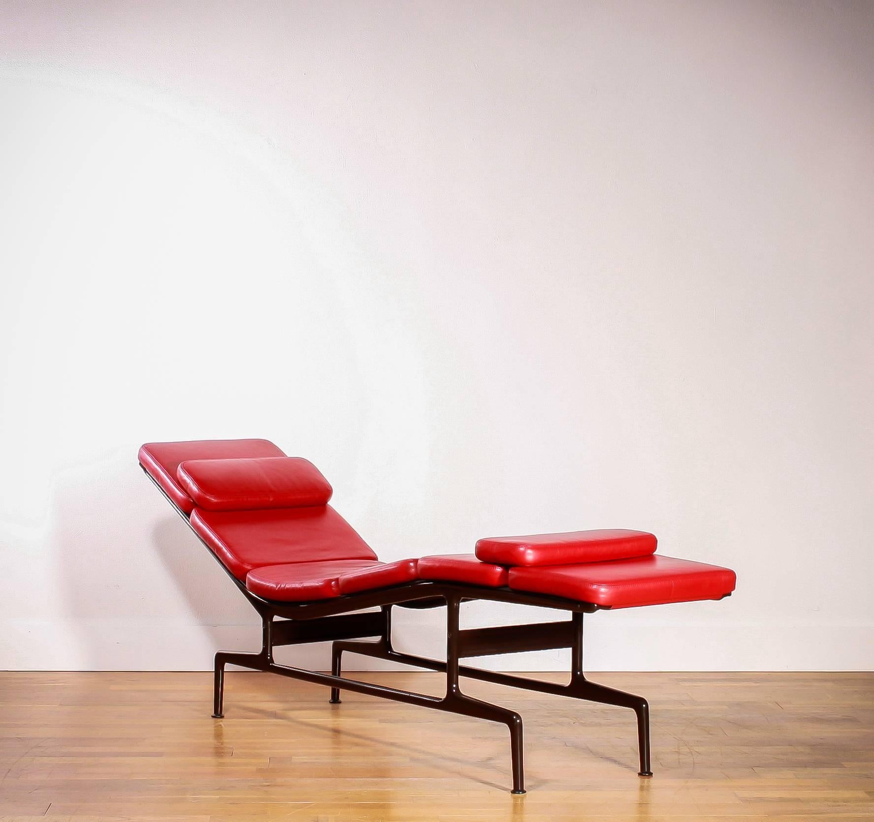 eames daybed