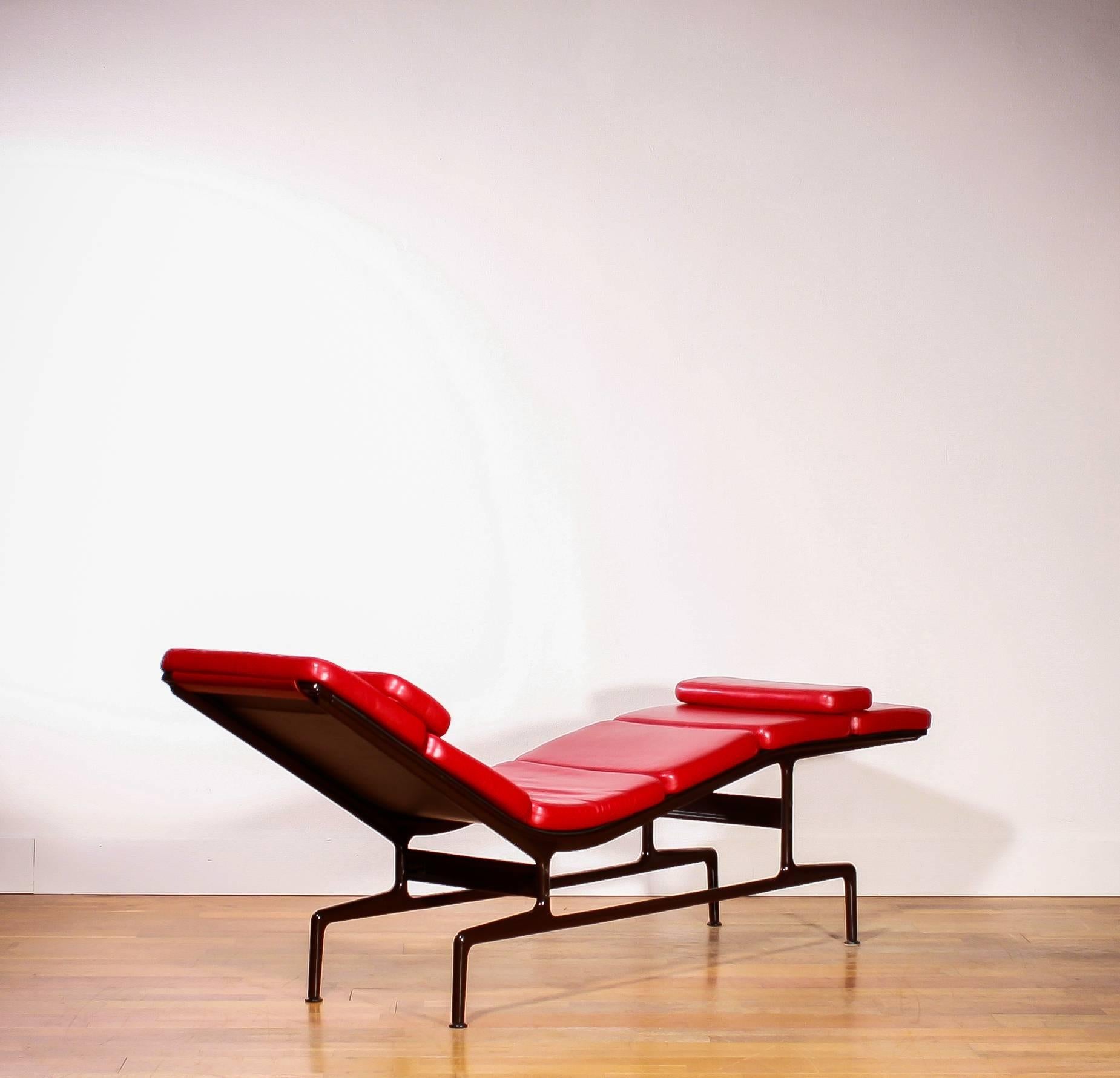 daybed eames