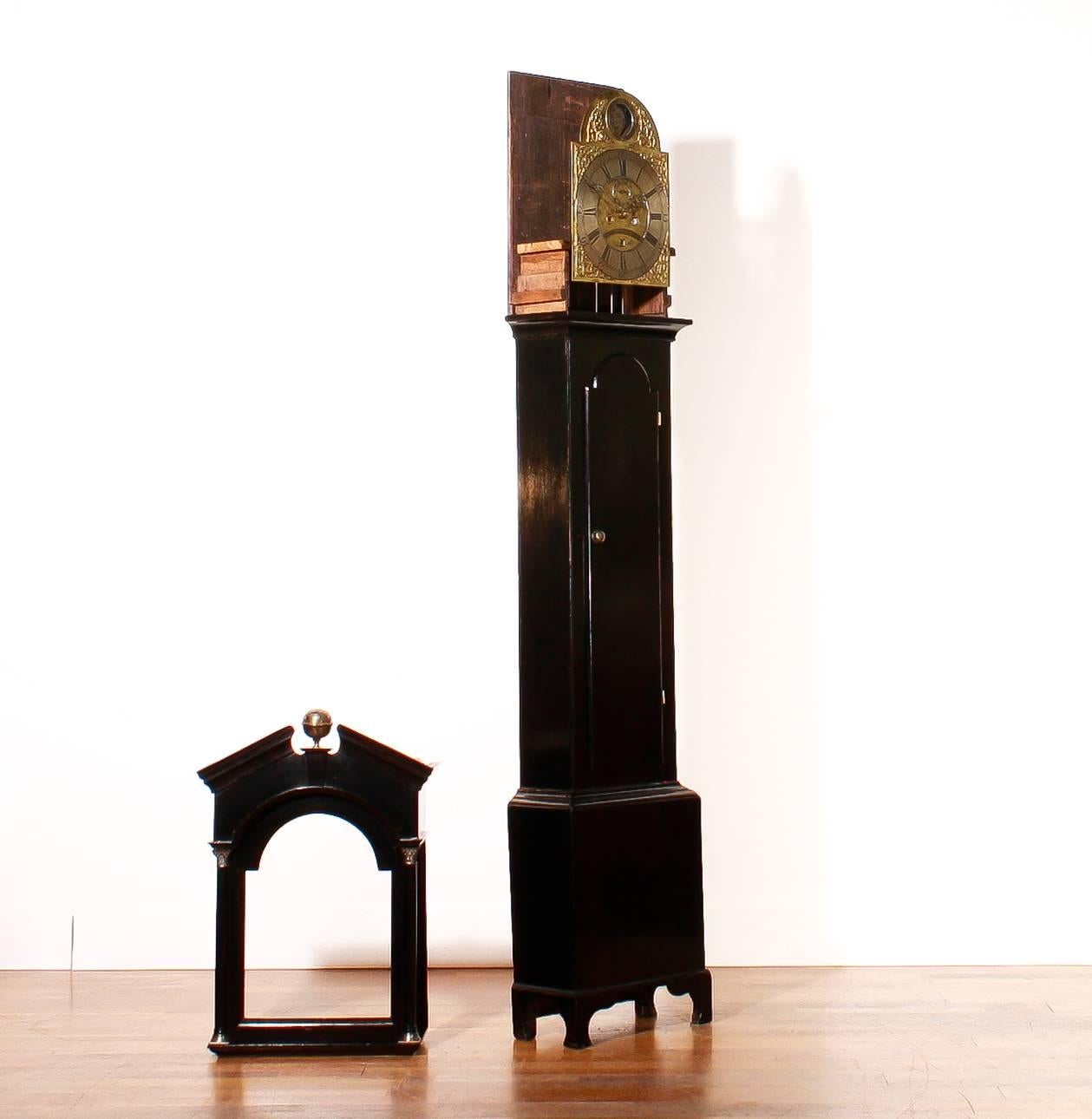 Early 18th Century, London Longcase Clock in Black Polish in Excellent Condition 2