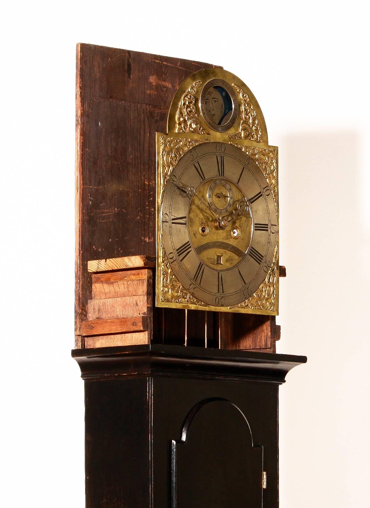 Early 18th Century, London Longcase Clock in Black Polish in Excellent Condition 3