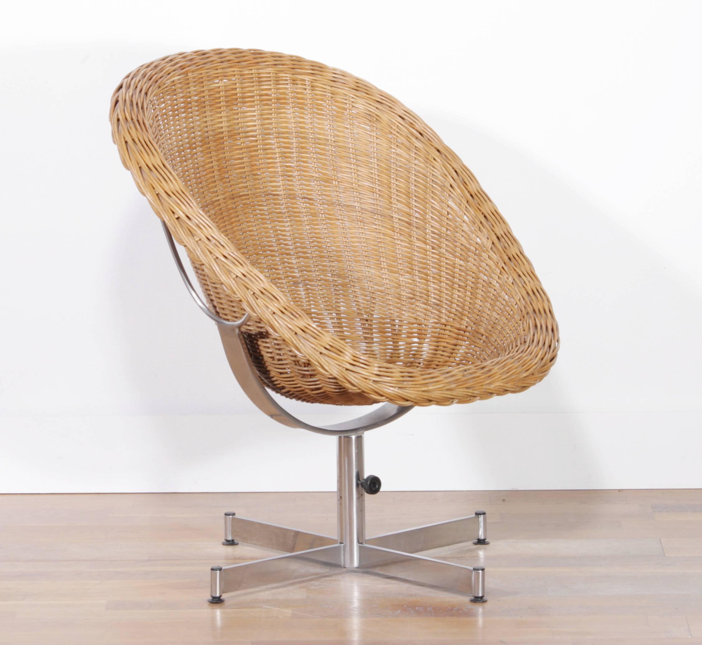 Dutch 1950s, Rattan Chair by Dirk Van Sliedrecht
