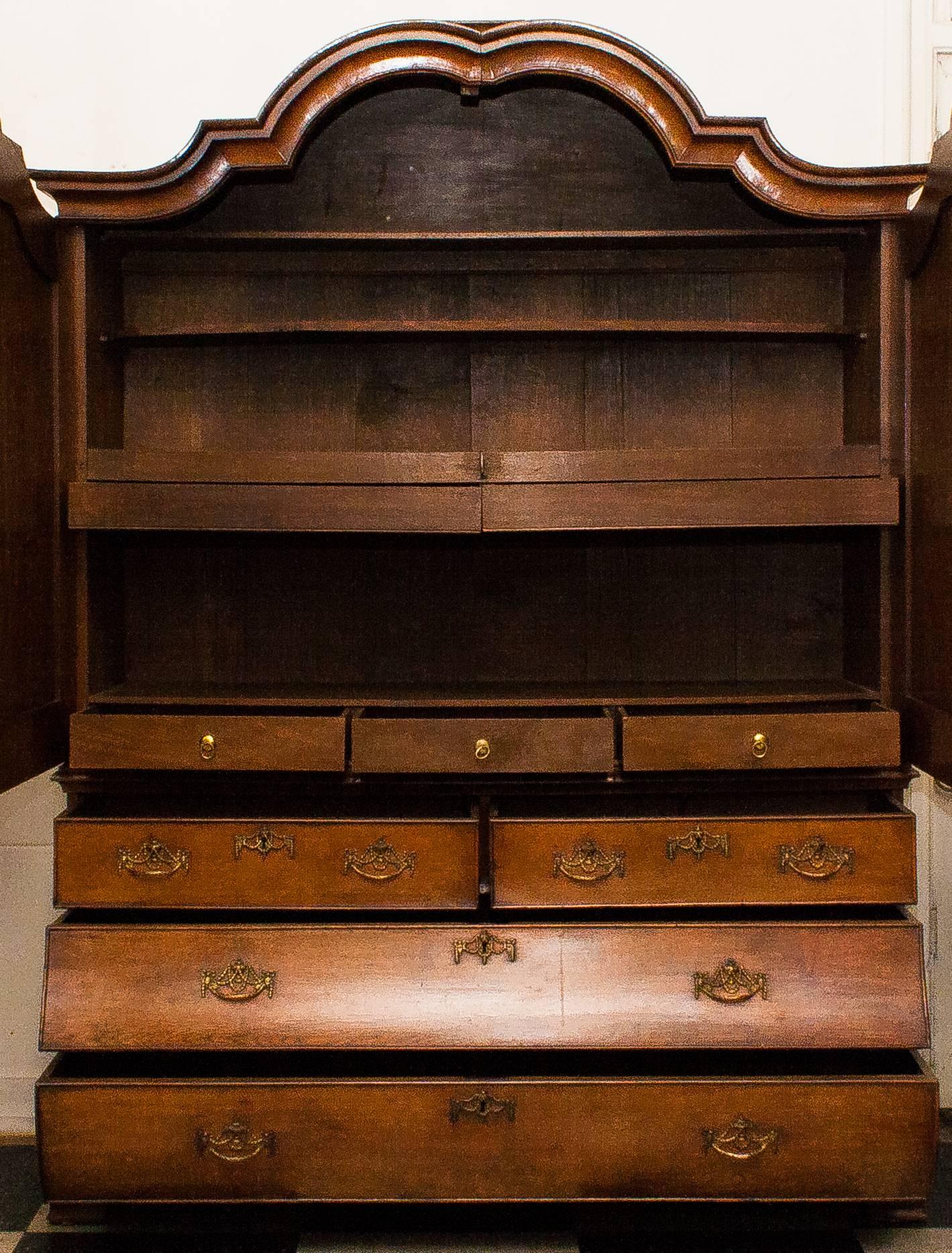 Early 19th Century 1820s, Antique Oak Cabinet