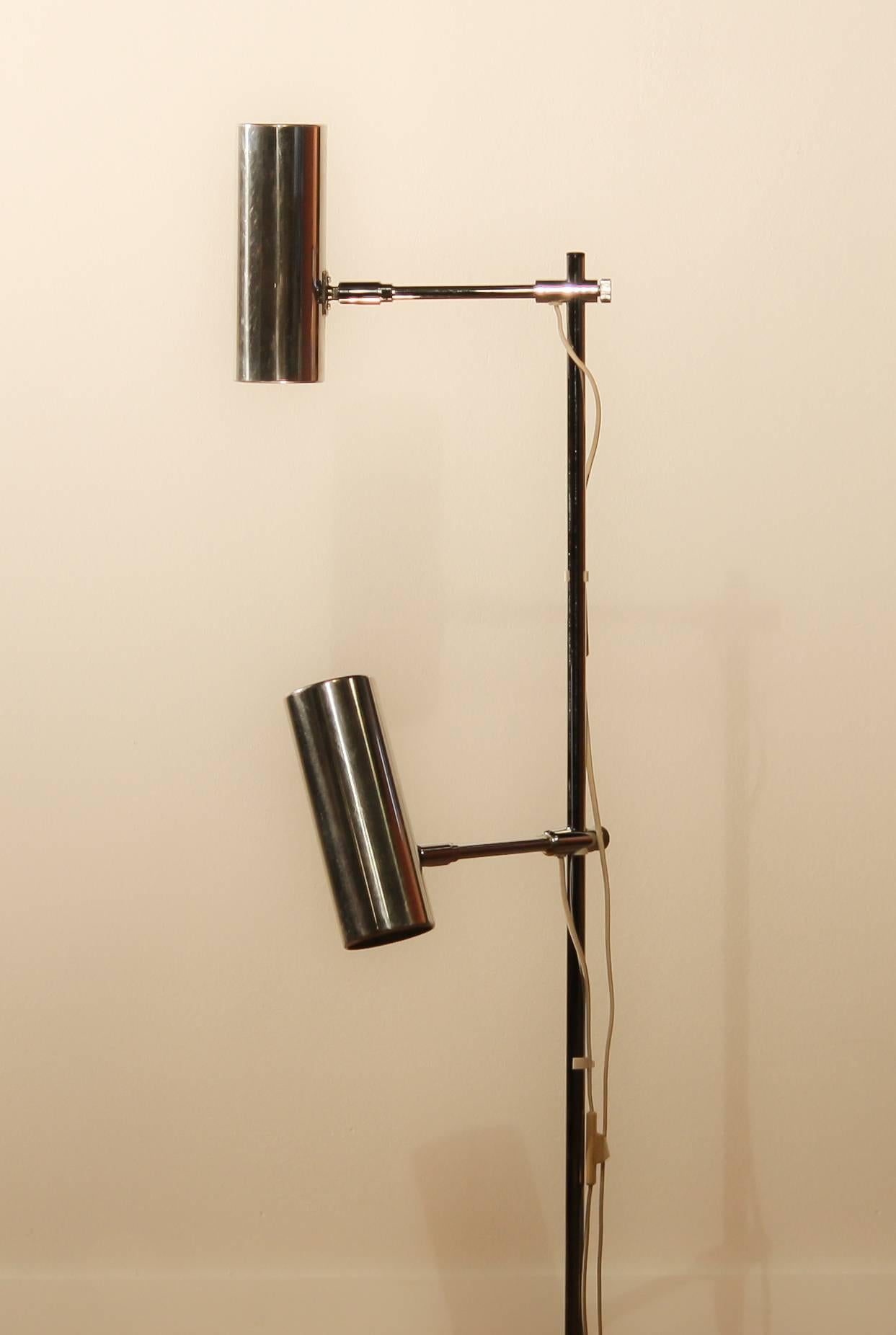 Beautiful floor lamp made by Bergboms Scanlight AB Sweden.
This lamp has two lights.
The lampshades are made of aluminium and the stand is made of chromed steel.
It is in a nice working condition.
Period 1960s
Dimensions: H. 112 cm ø 23 cm
The